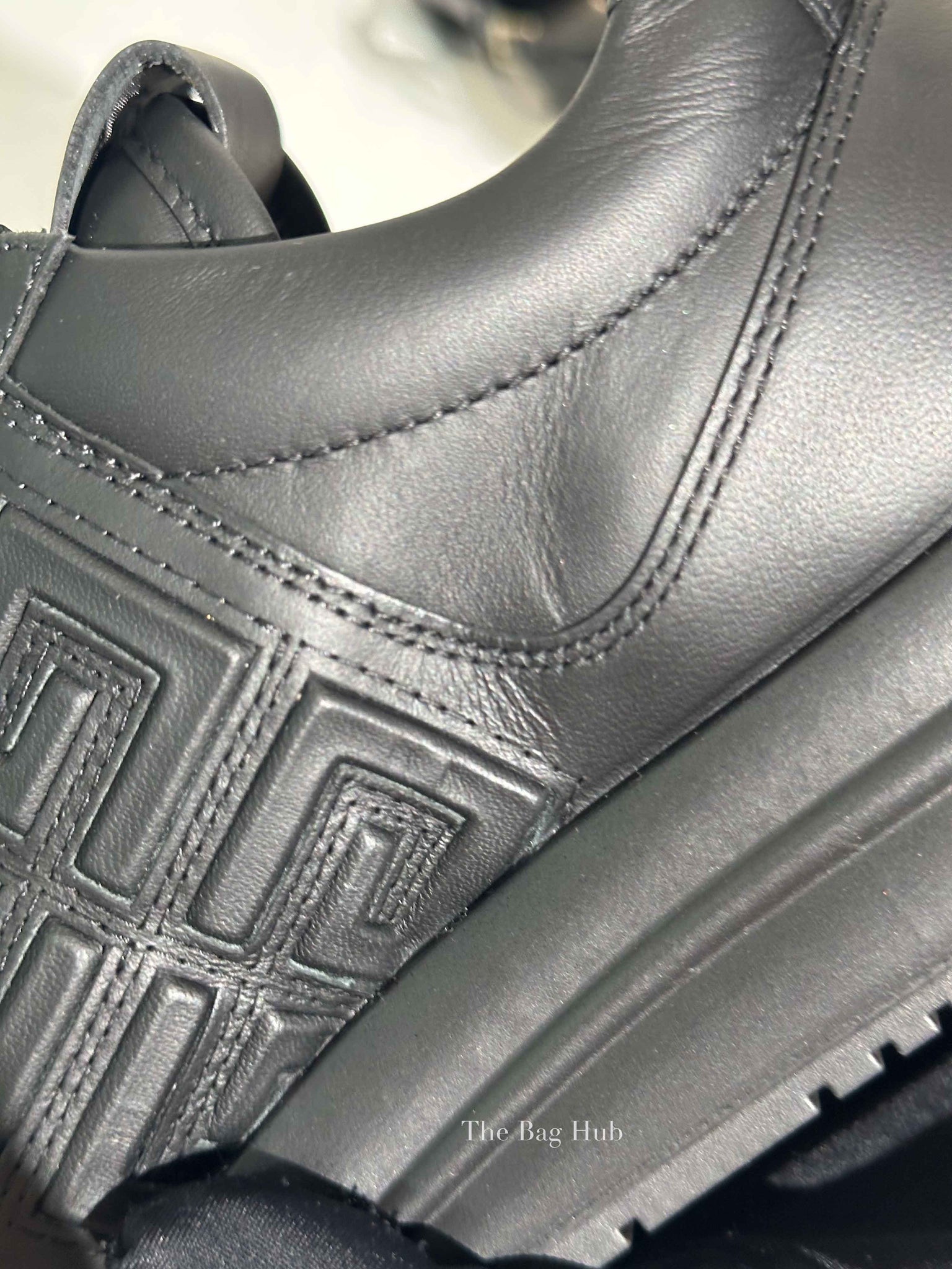 Givenchy Black Leather G4 Low Top Womens Sneakers Size 37