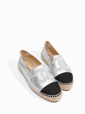 Chanel Silver Black Leather Grosgrain Embroidered CC Espadrilles Size 37
