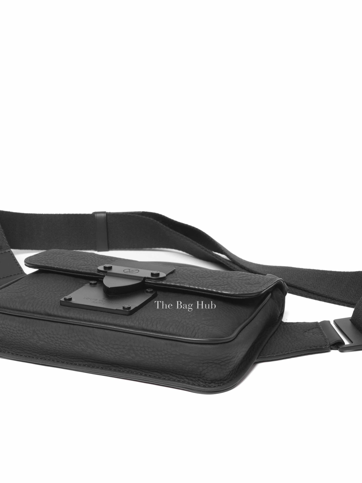 Louis Vuitton Black Leather Monogram S-Lock Sling Shoulder Bag