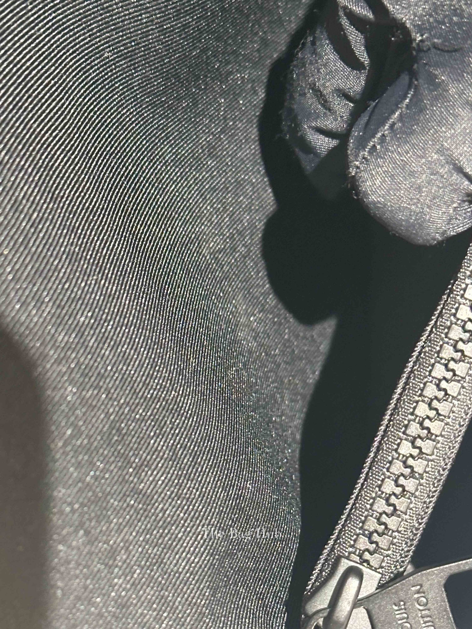 Louis Vuitton Black Leather Monogram S-Lock Sling Shoulder Bag