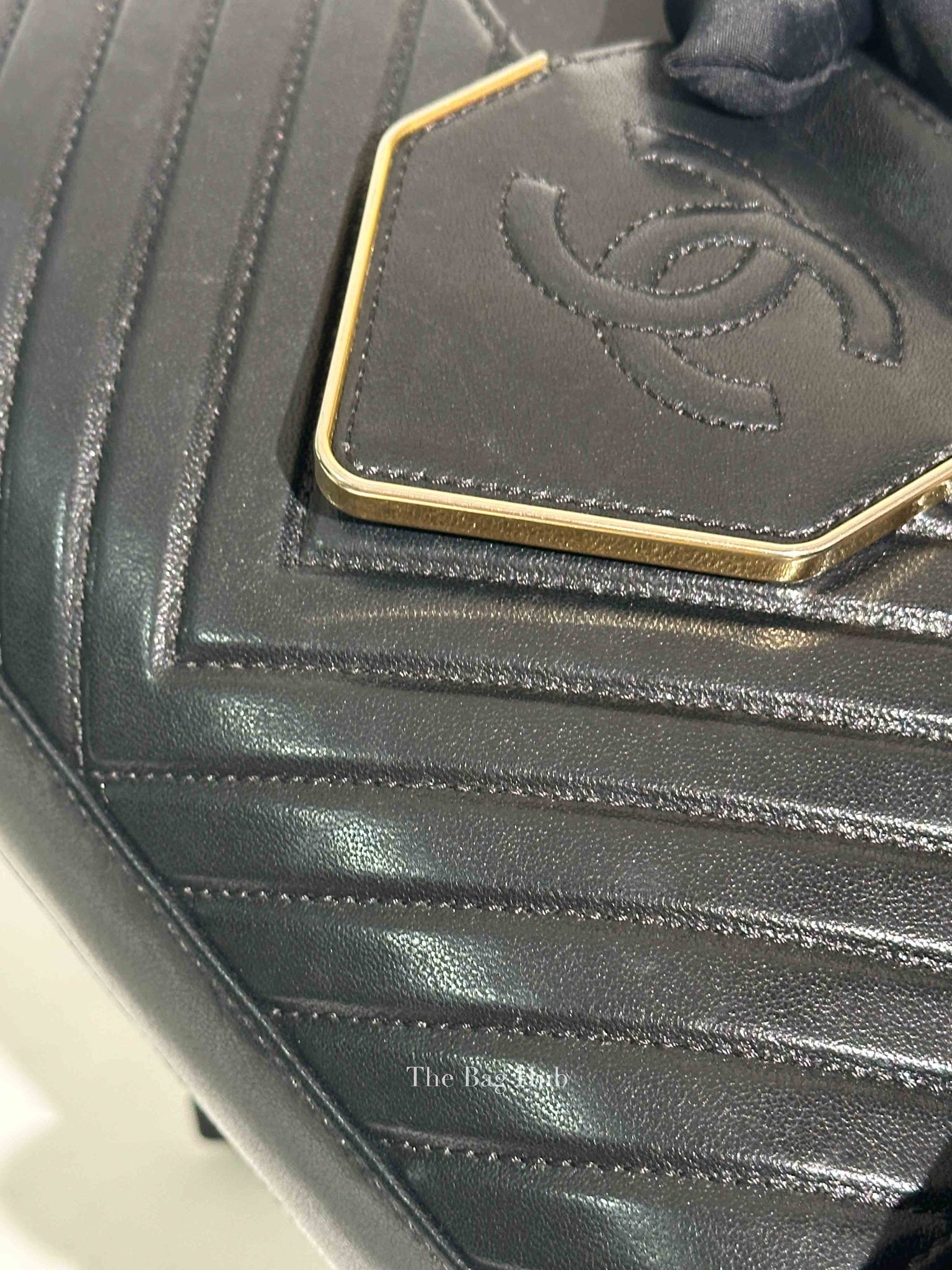 Chanel Black Chevron Leather Bordeaux CC Flap Pocket Small Camera Bag