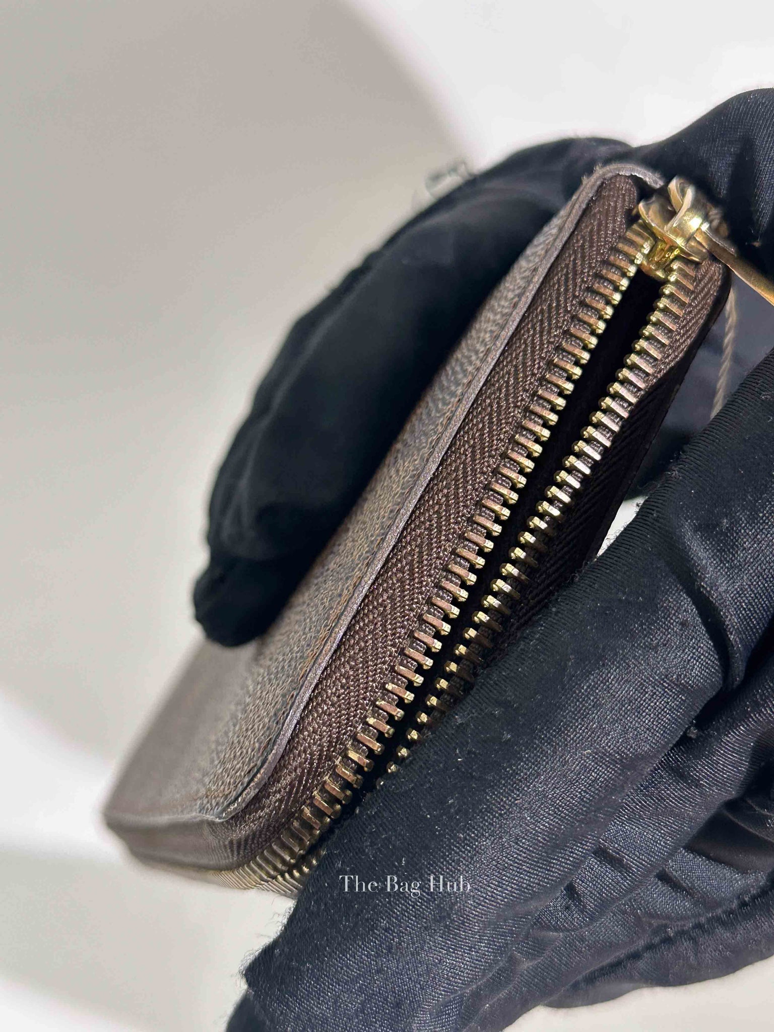 Louis Vuitton Damier Ebene Canvas Brown Zippy Wallet