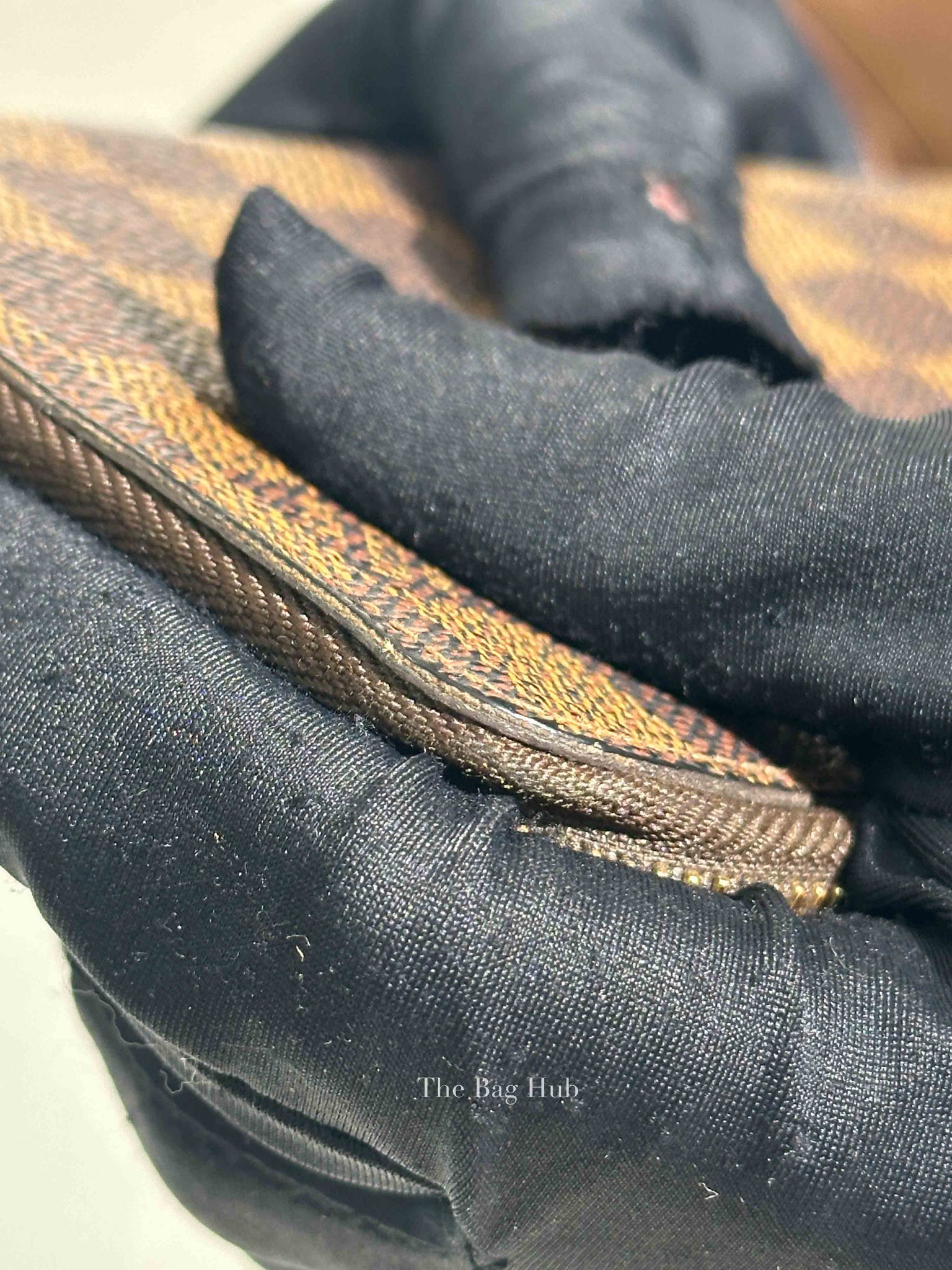 Louis Vuitton Damier Ebene Canvas Brown Zippy Wallet