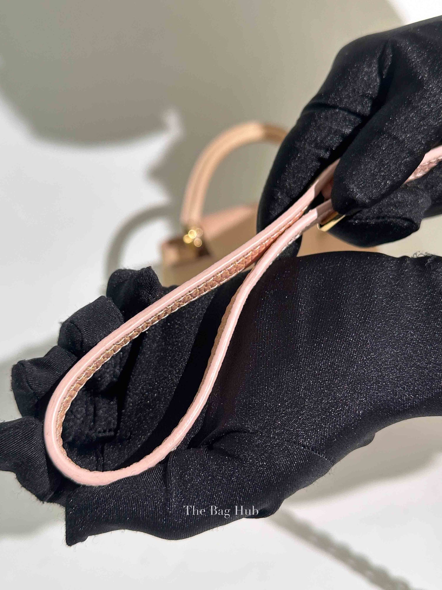 Louis Vuitton Metallic Pink Yellow Leather Seashell Capucines BB Bag