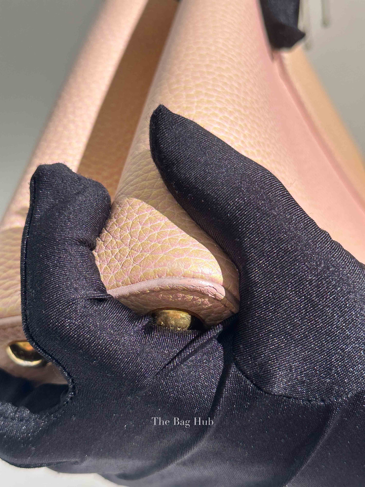 Louis Vuitton Metallic Pink Yellow Leather Seashell Capucines BB Bag