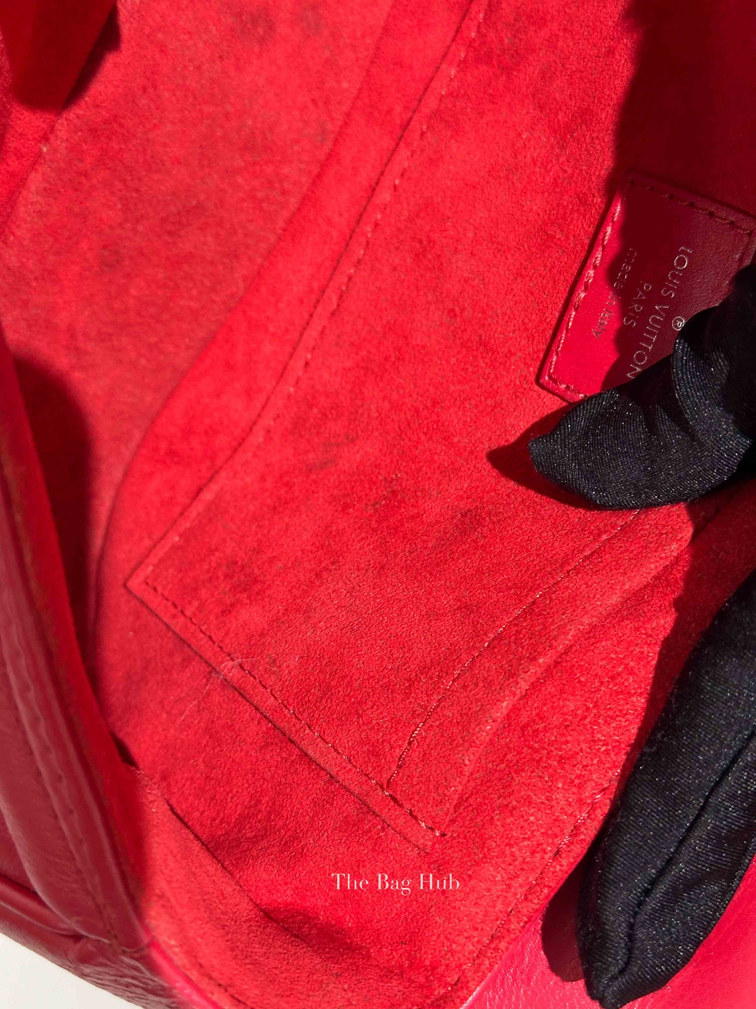 Louis Vuitton Red Quilted Leather New Wave Chain MM Bag