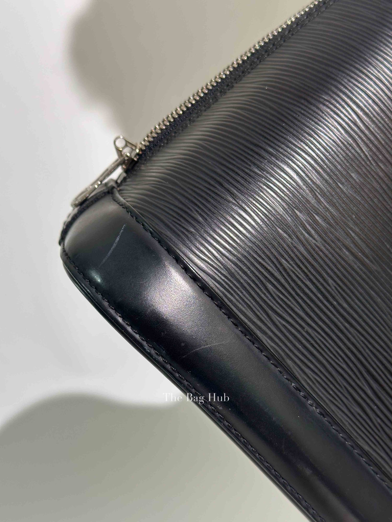 Louis Vuitton Black Epi Leather Alma PM Handbag