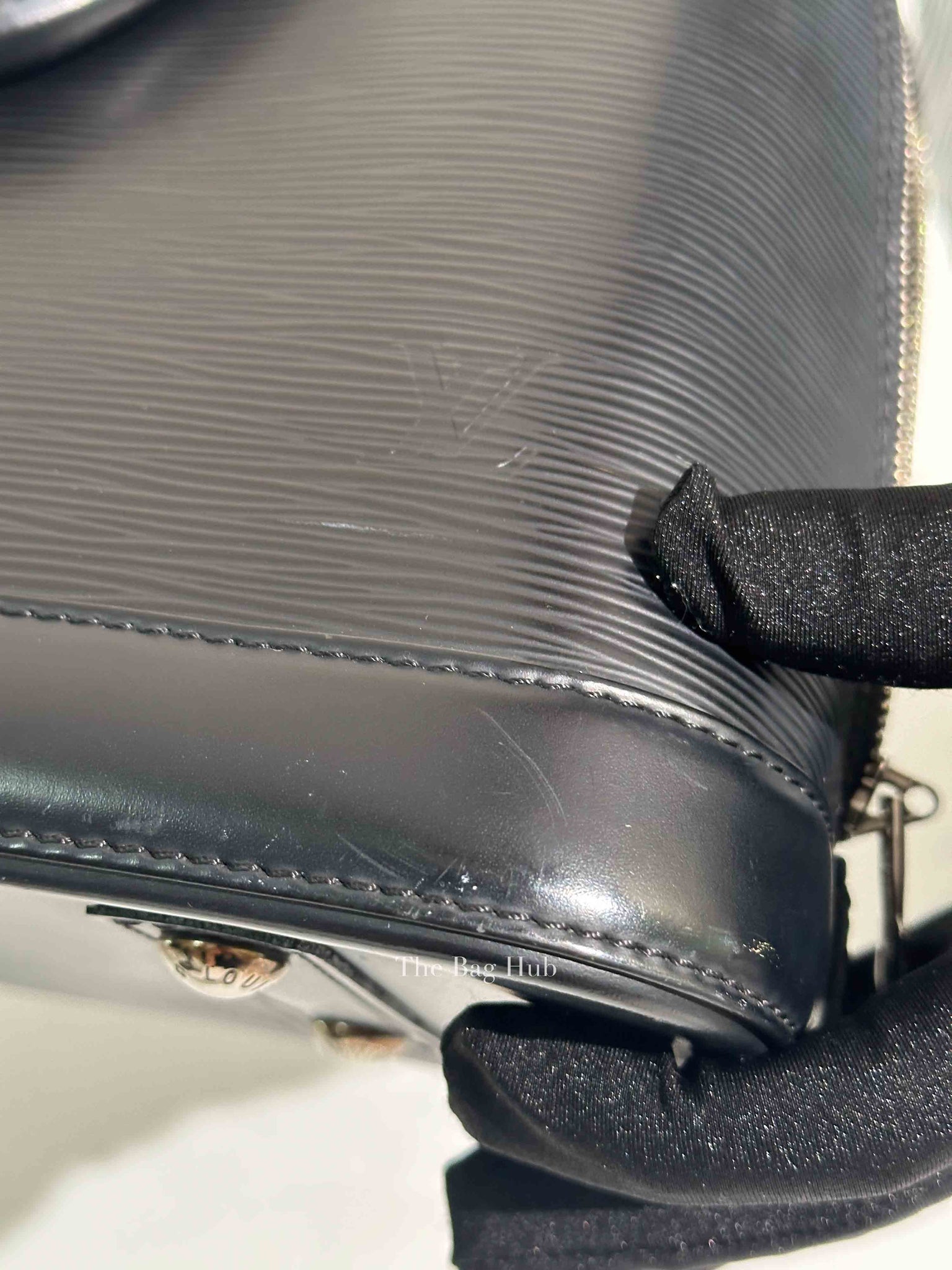 Louis Vuitton Black Epi Leather Alma PM Handbag