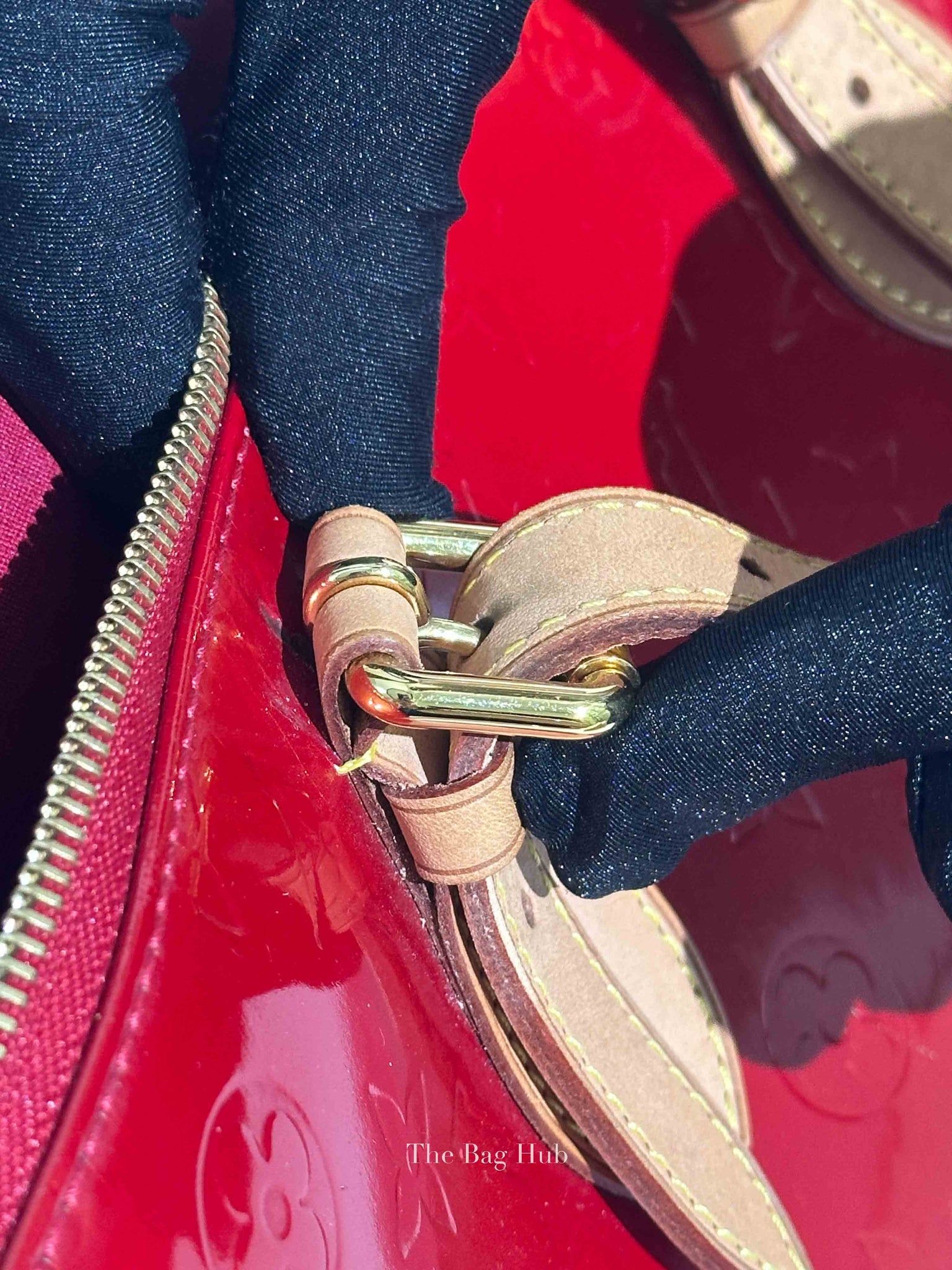 Louis Vuitton Pomme D' Amour Monogram Vernis Rosewood Avenue Bag