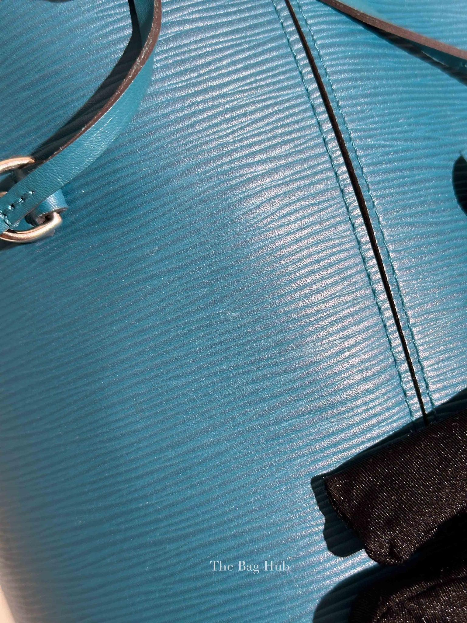 Louis Vuitton Cyan Epi Neverfull MM Bag
