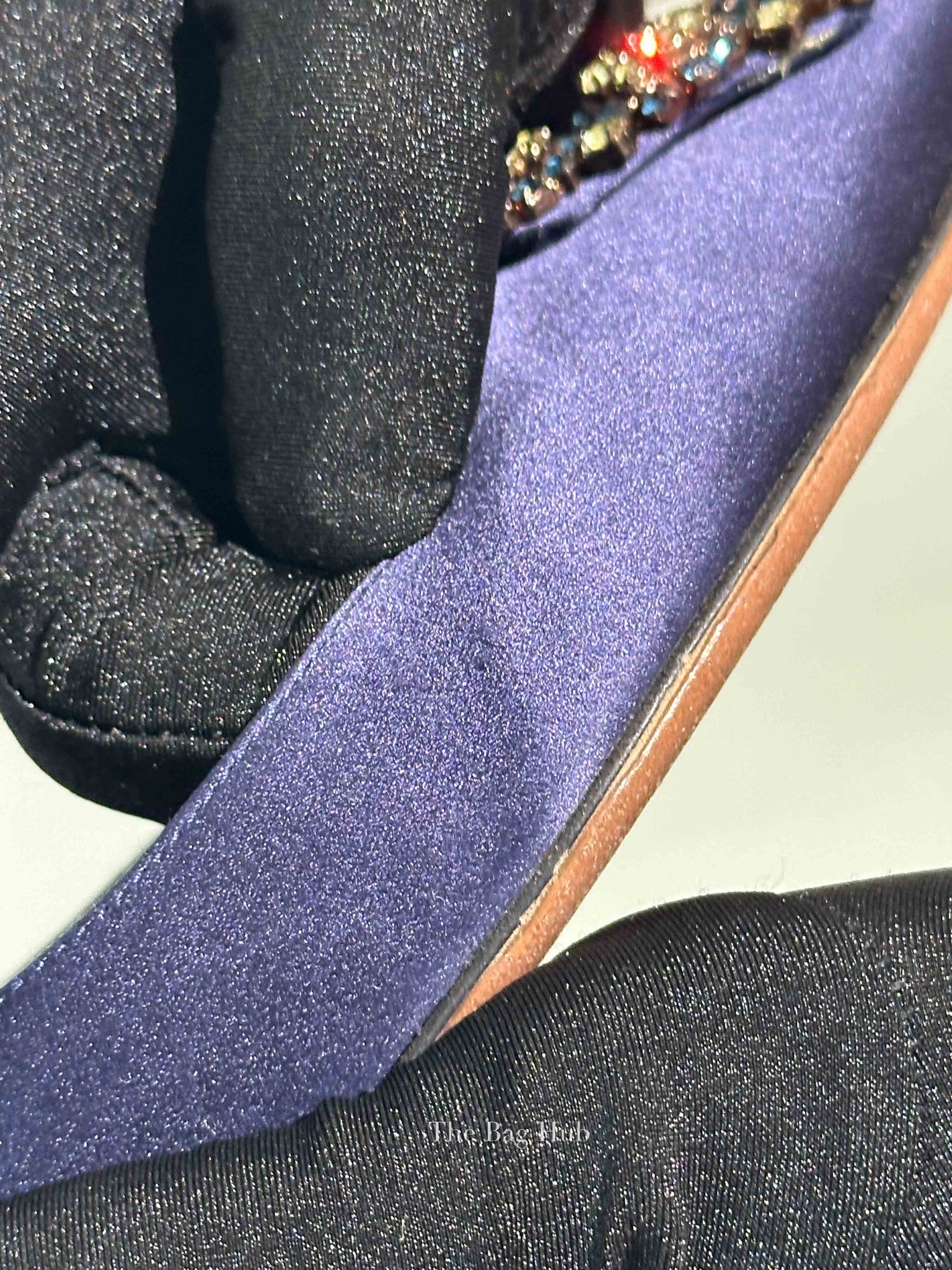 Manolo Blahnik Navy Blue Hangisi Flats Size 36
