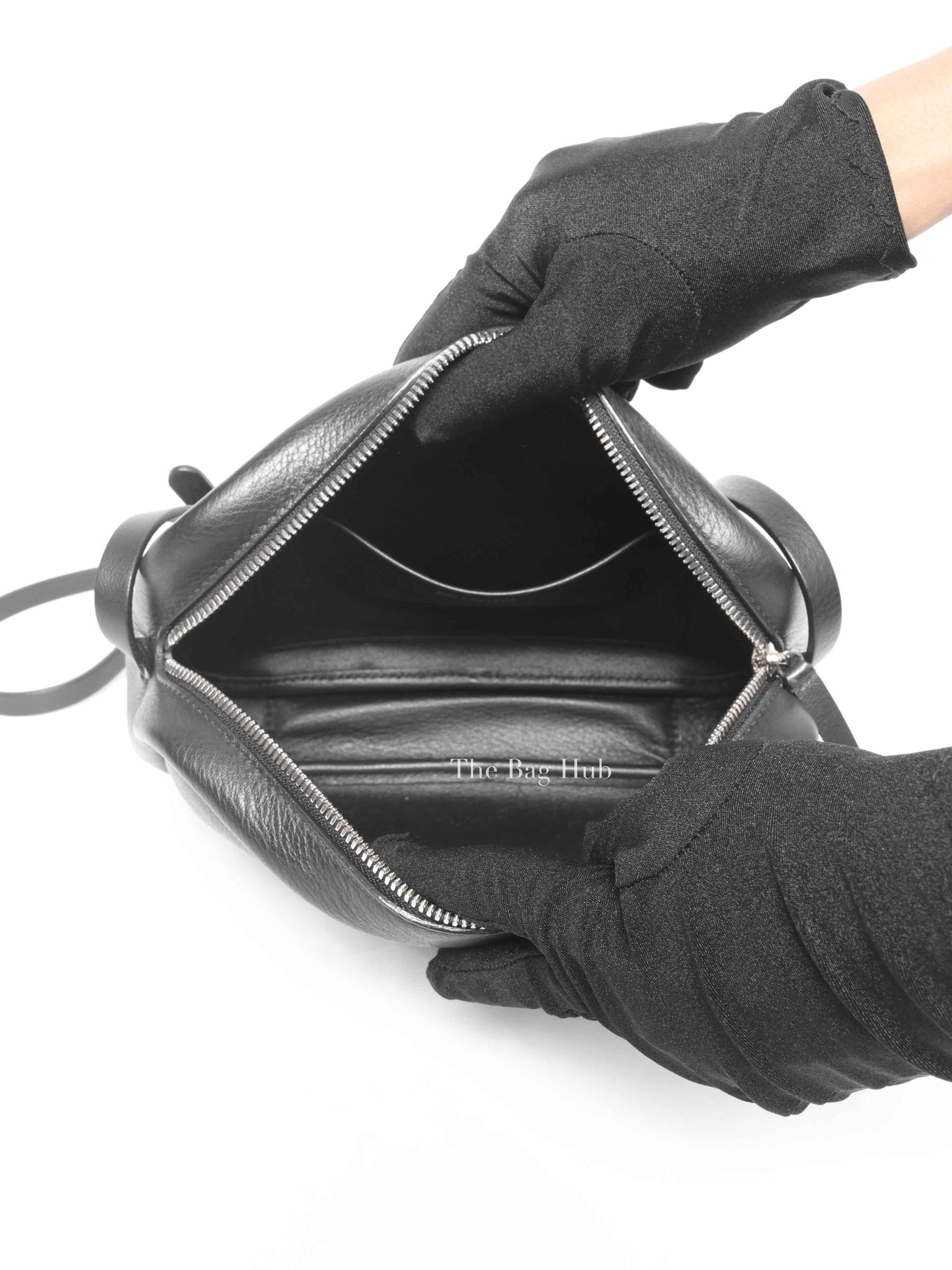 Balenciaga Black Leather Everyday Camera Bag
