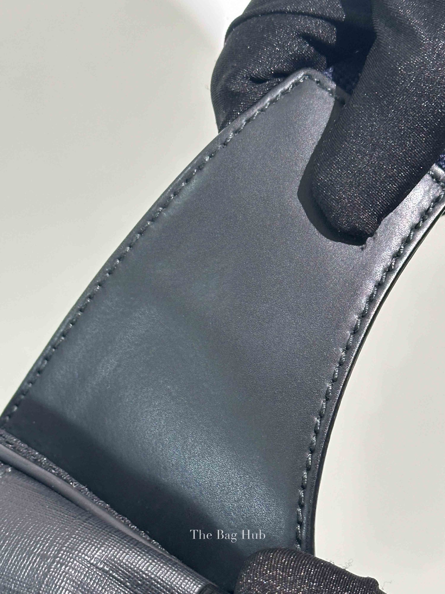 Gucci Black/Grey GG Supreme Web Belt Bag