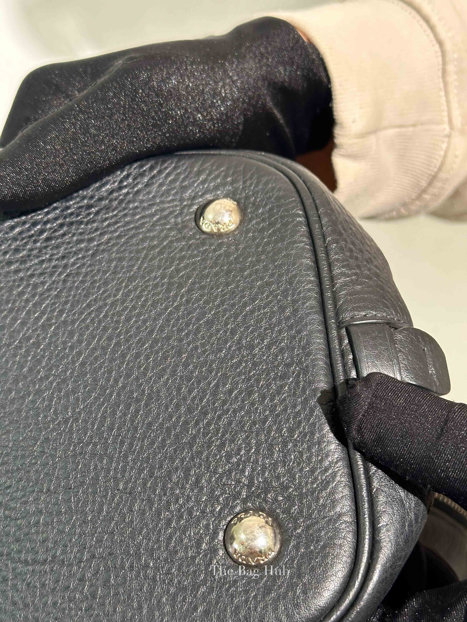 Prada Black Vitello Daino Leather Side Zip Shopping Tote BAG BN2419