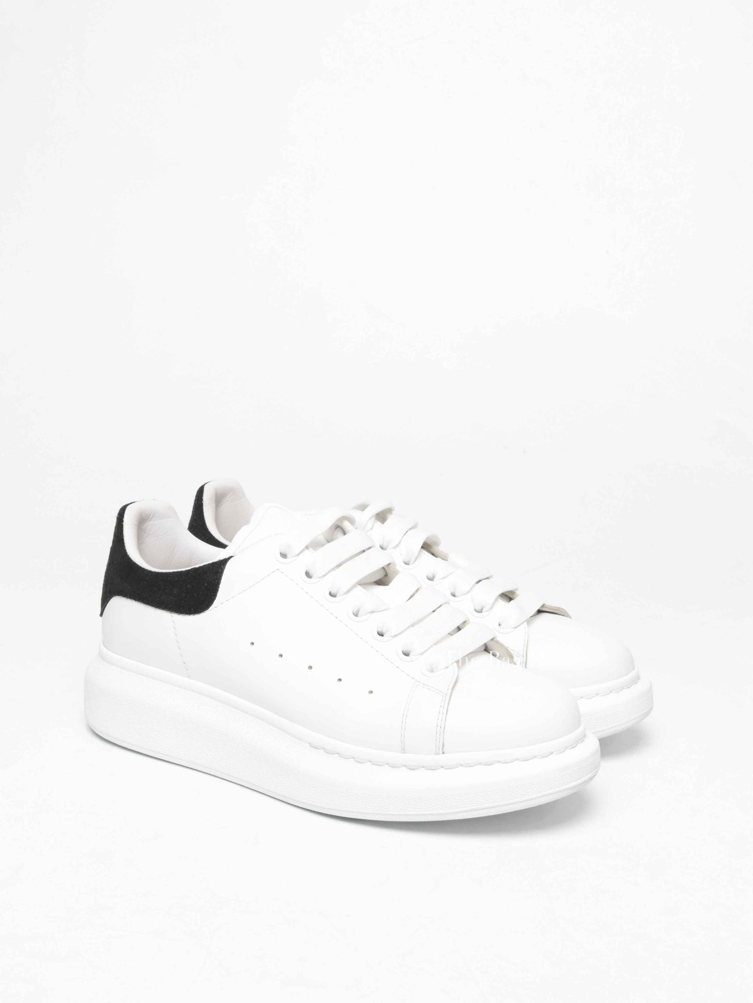 Alexander McQueen White/Black Croc Suede/Leather Oversized Sneakers Size 39.5 D