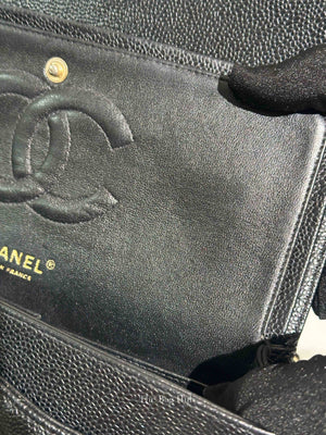 Chanel Black Caviar Classic Vintage Double Flap Medium GHW