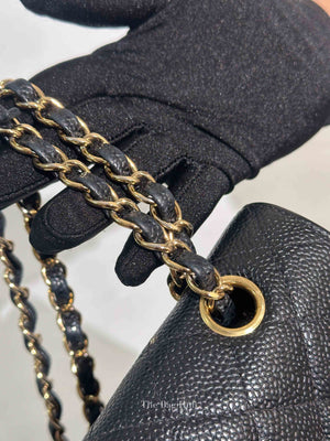 Chanel Black Caviar Classic Vintage Double Flap Medium GHW