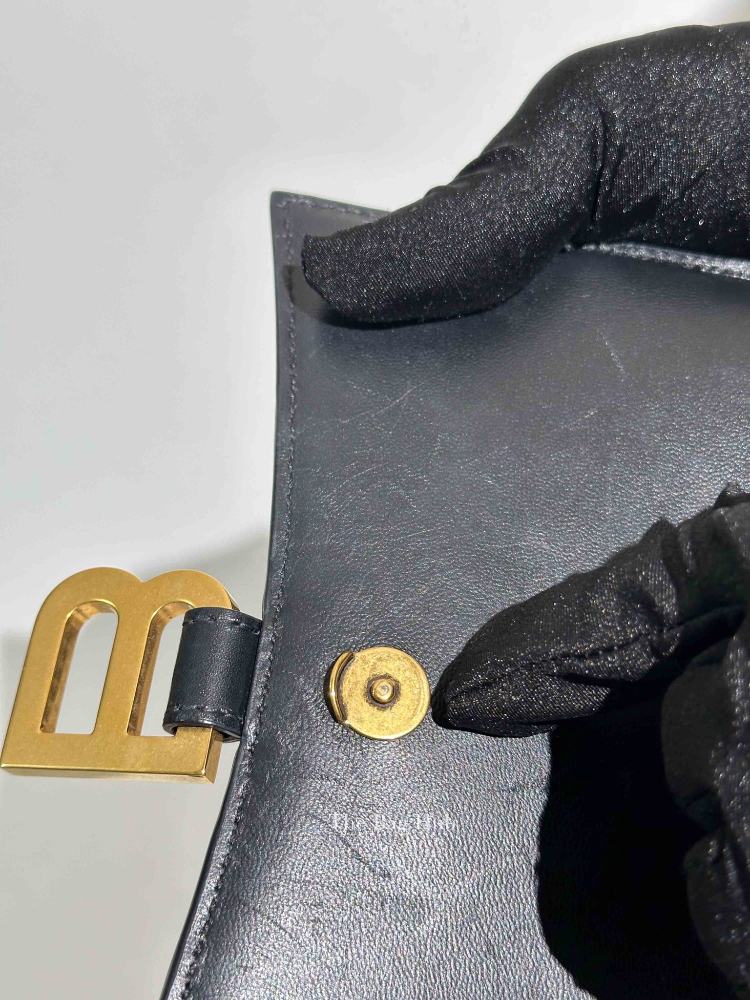 Balenciaga Black Smooth Leather Hourglass Wallet On Chain Bag