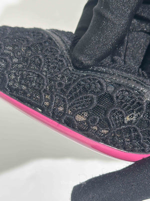 Gucci Black Lace Virginia Mary Jane Pumps Size 38.5