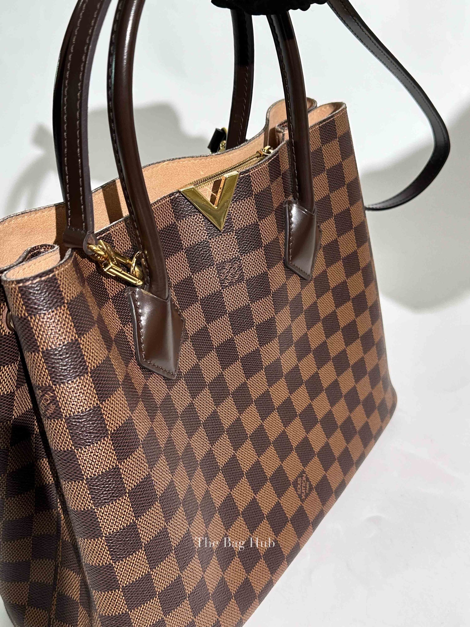 Louis Vuitton Damier Ebene Canvas Kensington Bag