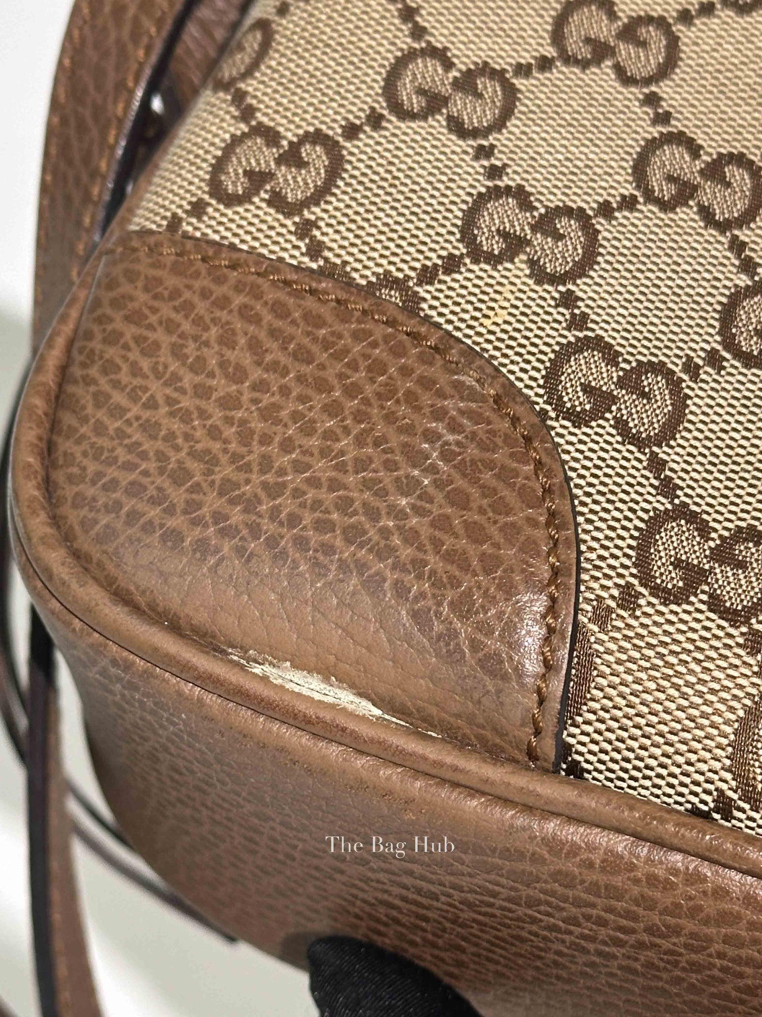 Gucci Beige Tabacco Monogram Mini Bree Messenger Bag
