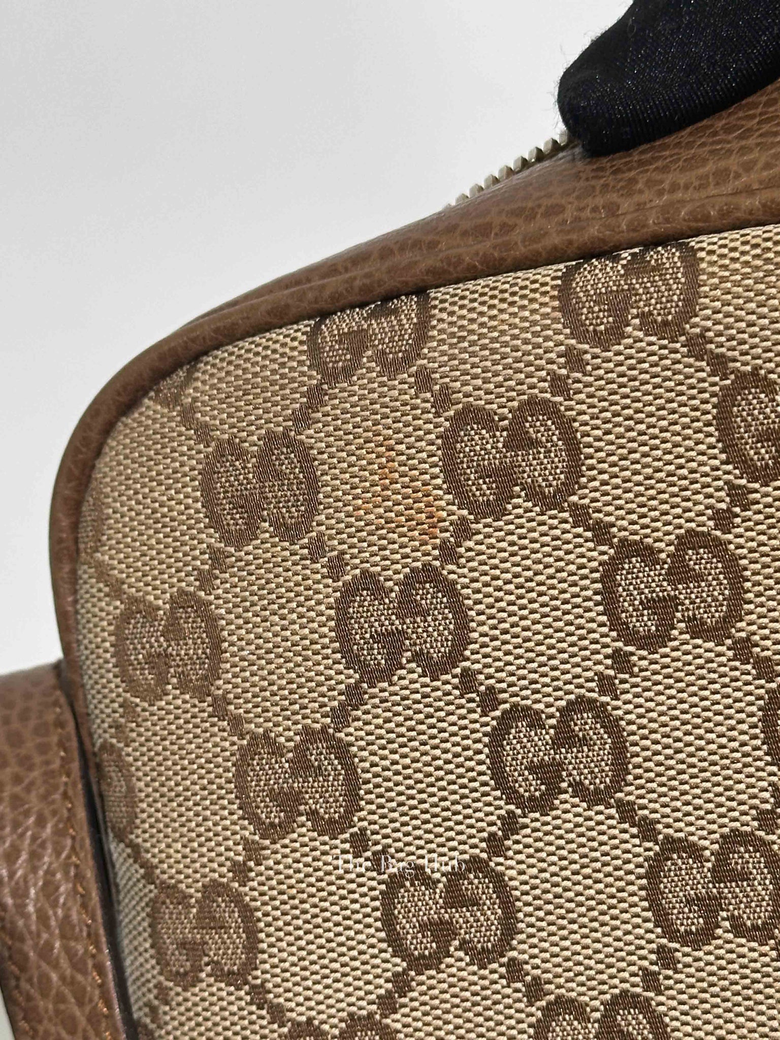Gucci Beige Tabacco Monogram Mini Bree Messenger Bag