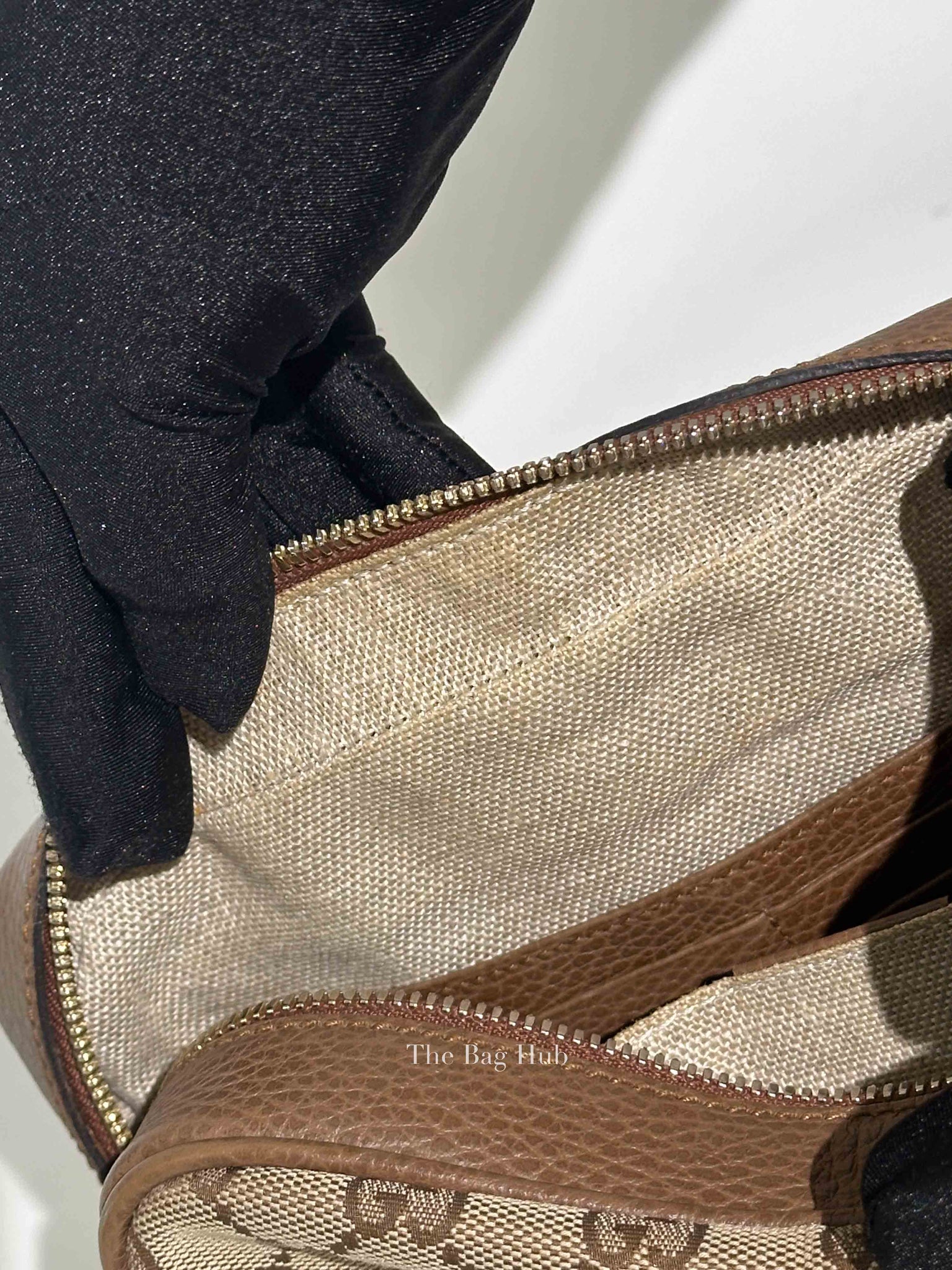 Gucci Beige Tabacco Monogram Mini Bree Messenger Bag