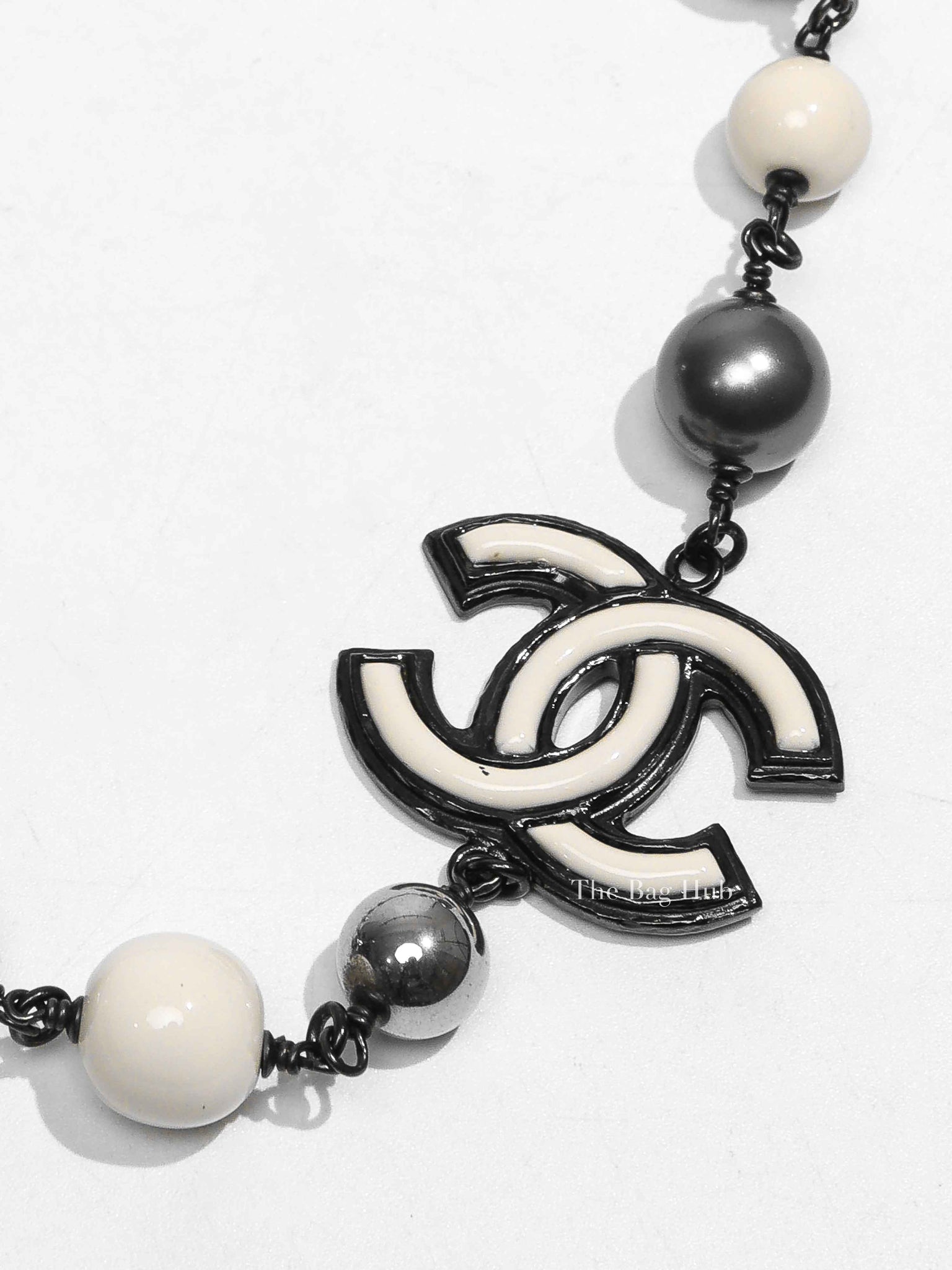 Chanel Silver/White/Gray Ruthenium CC Pearl Choker Necklace