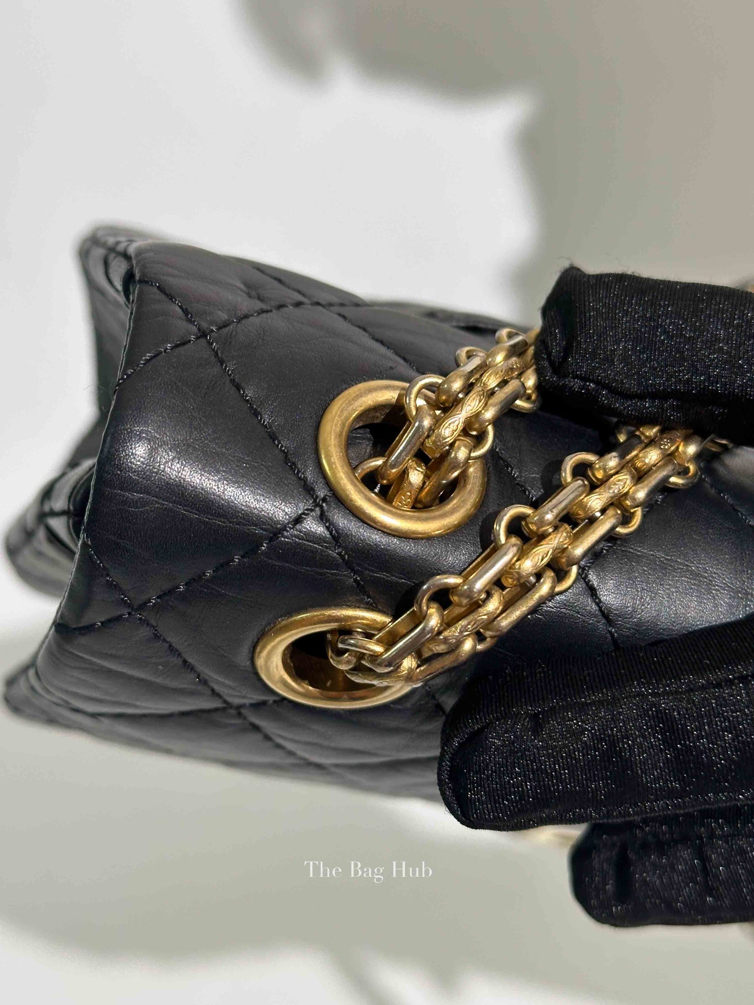 Chanel Black Aged Calfskin 2.55 Reissue Double Flap Shoulder Bag GHW