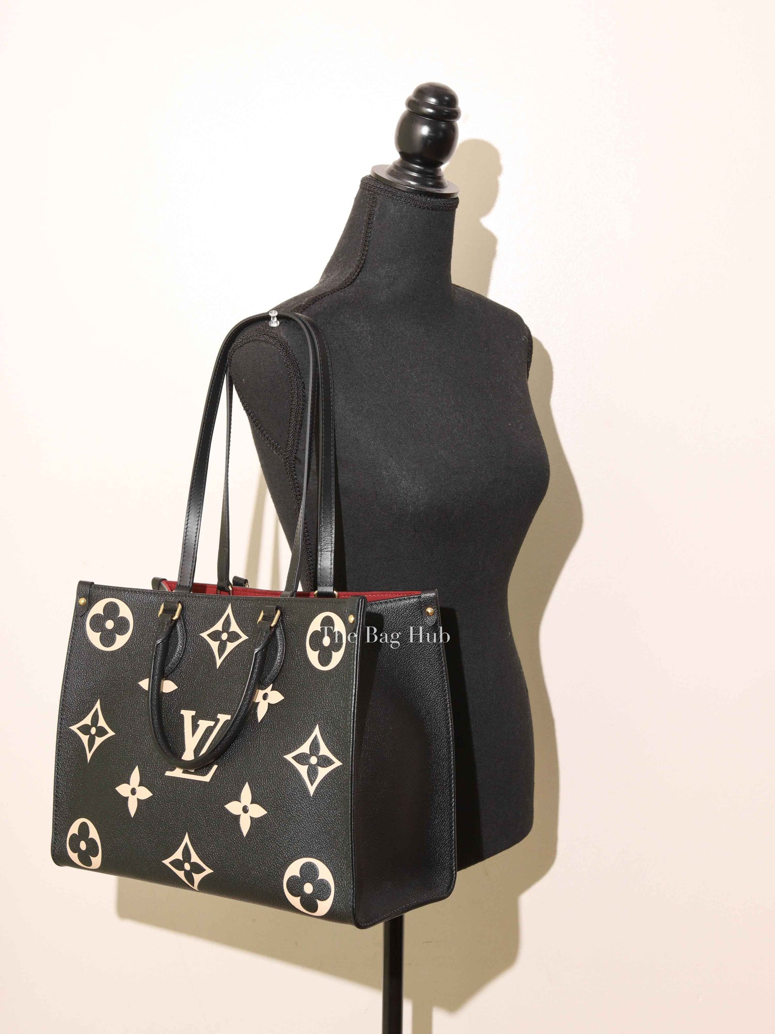 Louis Vuitton Black/Beige Bicolor Monogram Empreinte Leather OnTheGo MM Bag