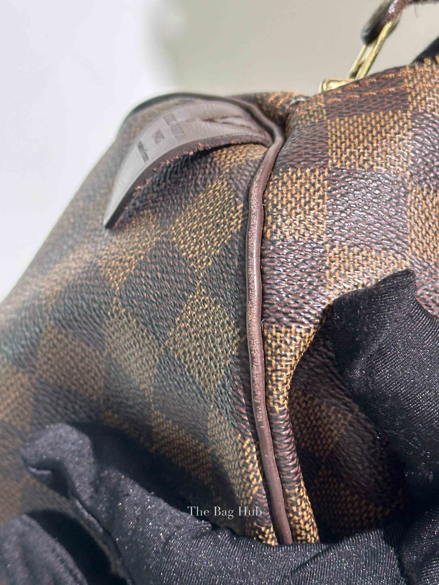 Louis Vuitton Damier Ebene Canvas Speedy 30 Handbag
