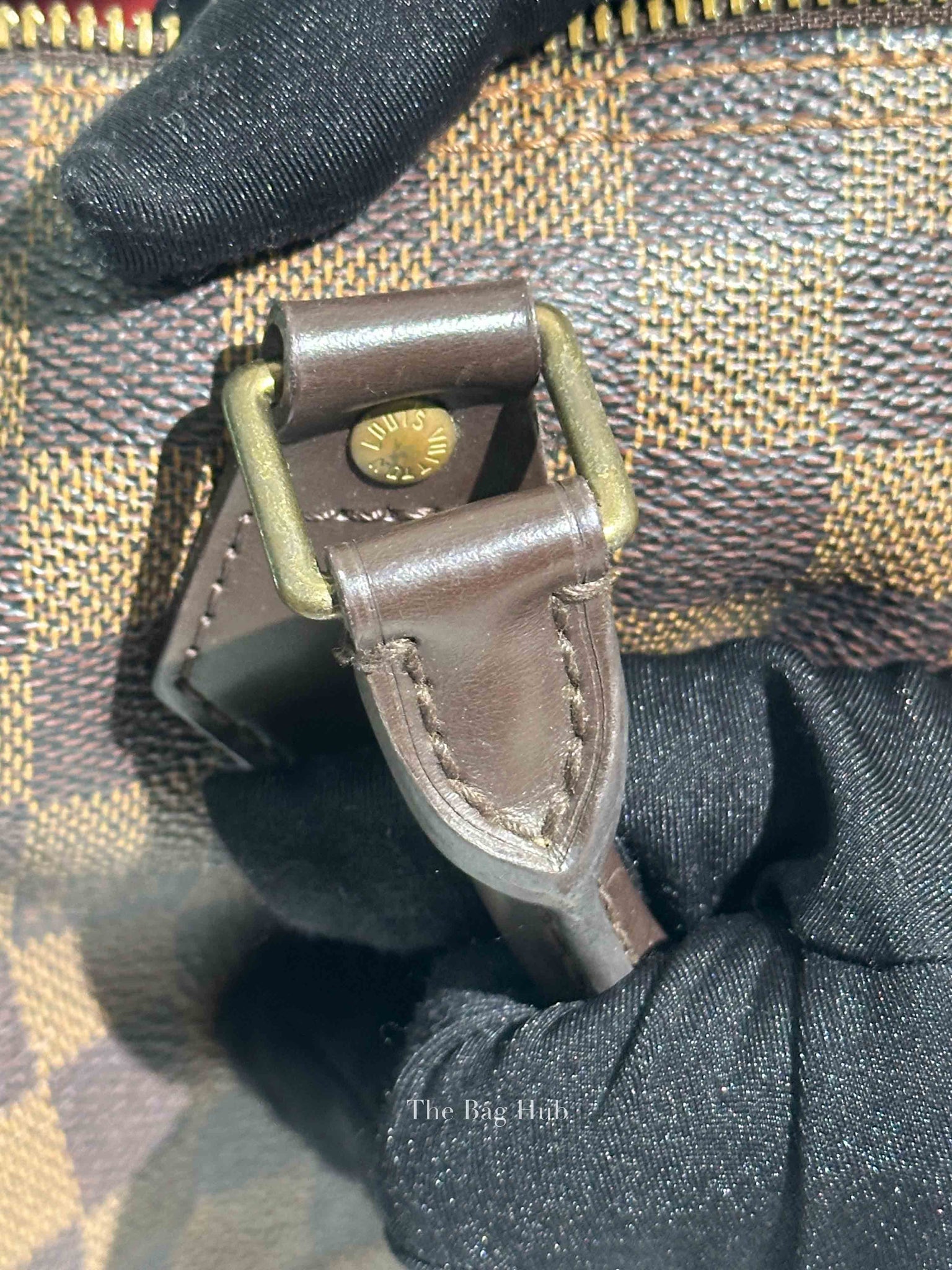 Louis Vuitton Damier Ebene Canvas Speedy 30 Handbag