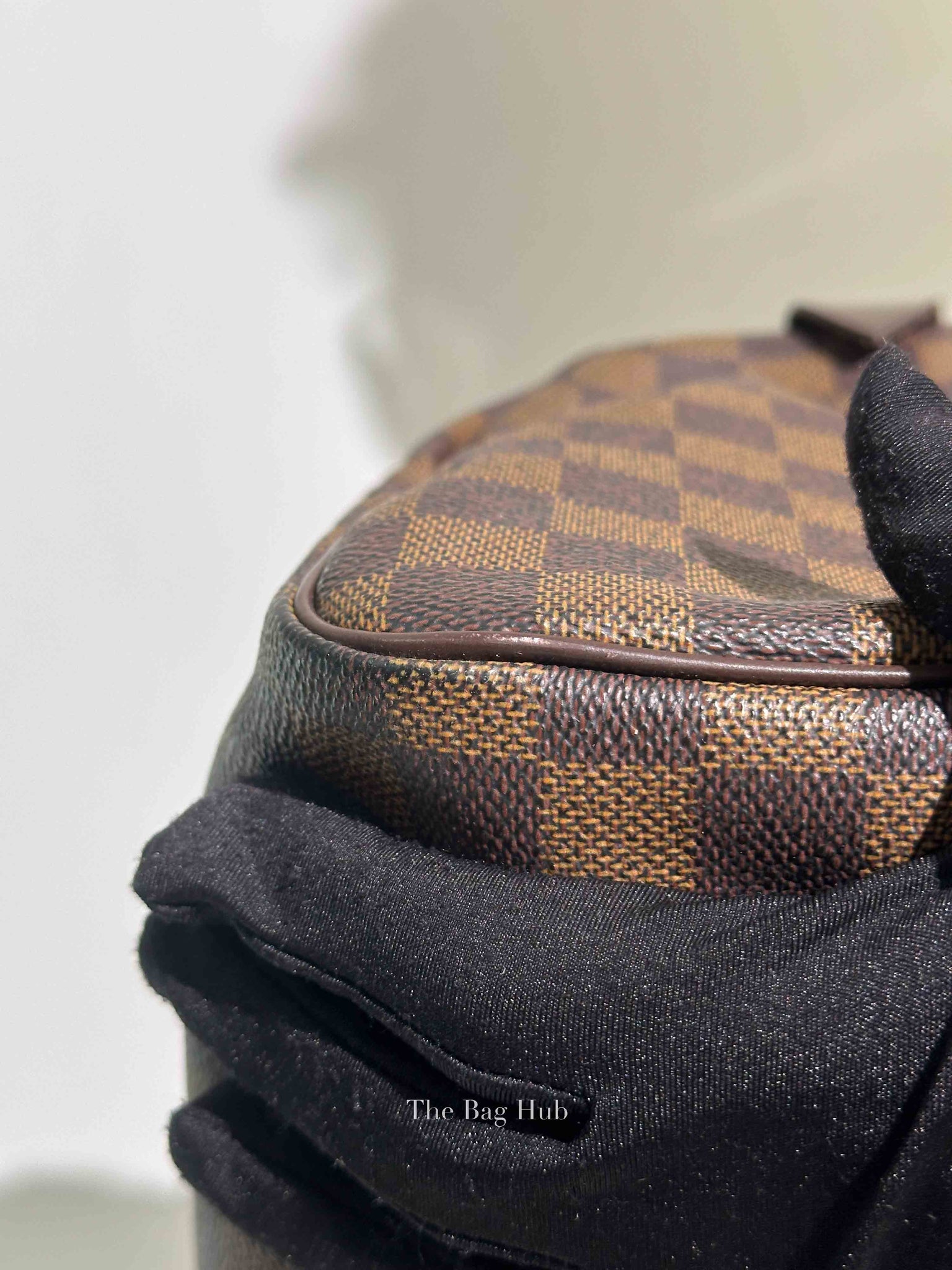 Louis Vuitton Damier Ebene Canvas Speedy 30 Handbag