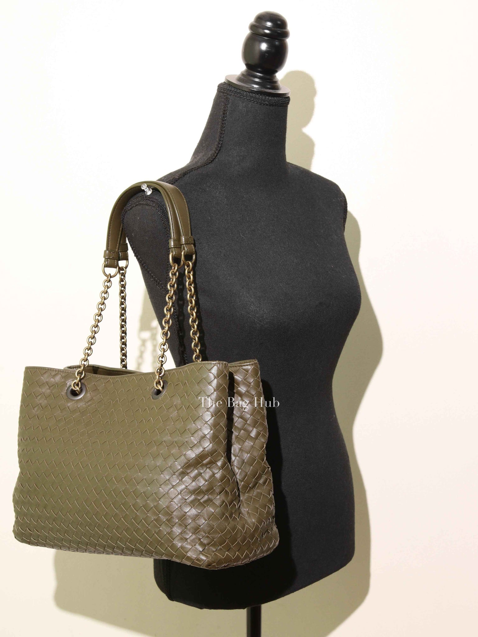 Bottega Veneta Green Intrecciato Leather Chain Tote Bag