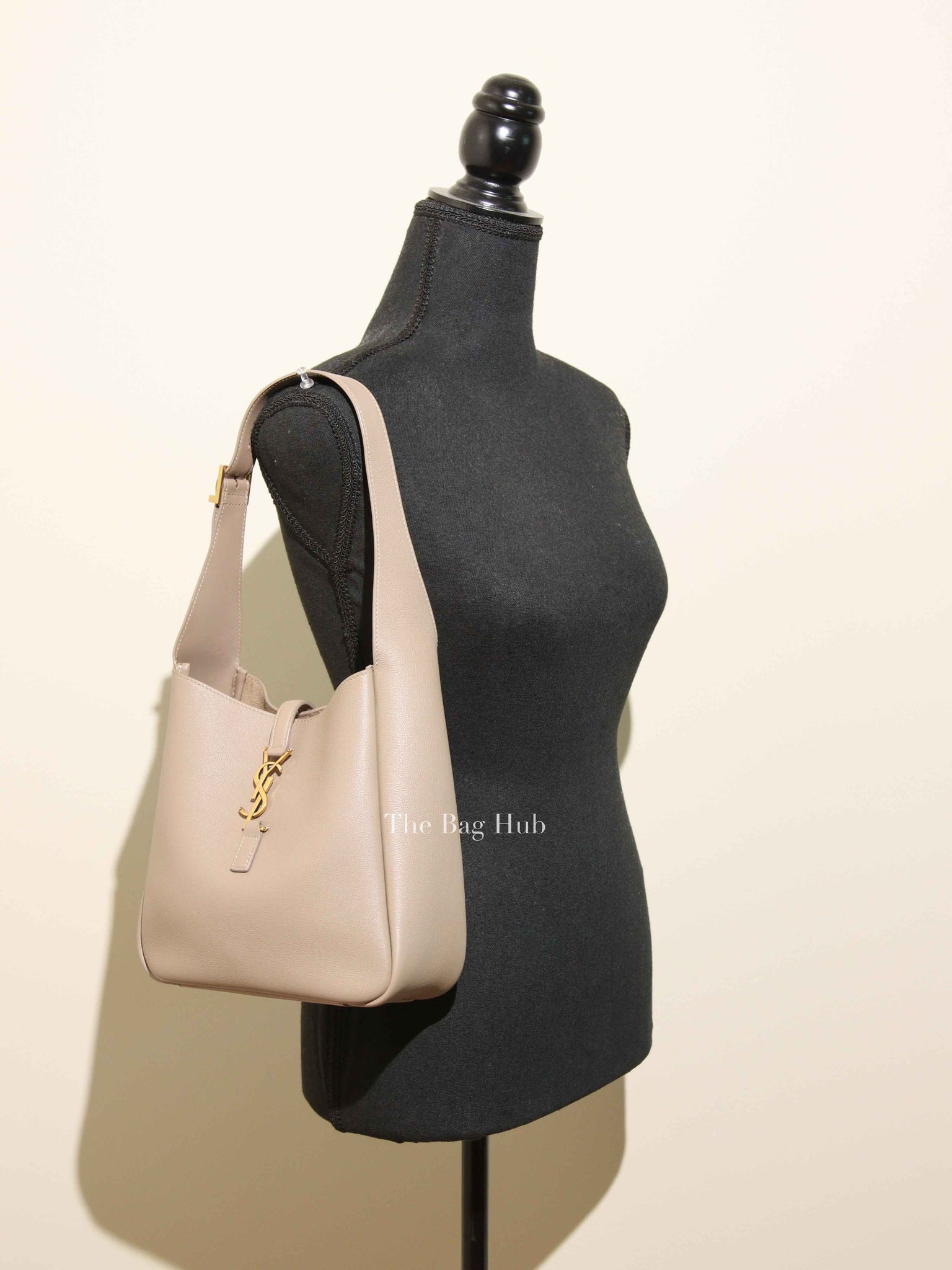 Saint Laurent Dusty Grey Smooth Calfskin Le 5 A 7 Supple Hobo Small Bag