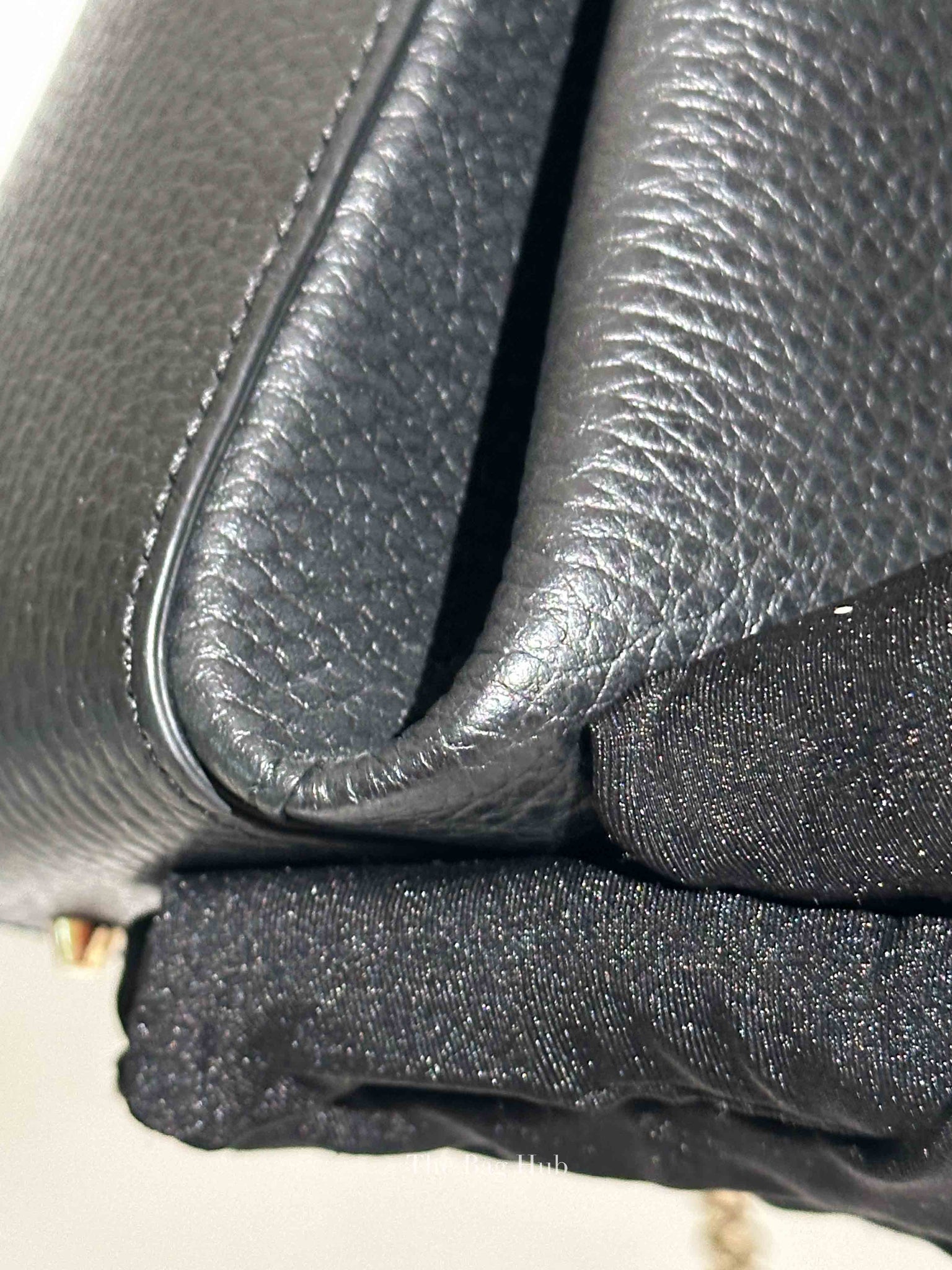 Gucci Black Calfskin Medium Dollar Interlocking G Top Handle Shoulder Bag
