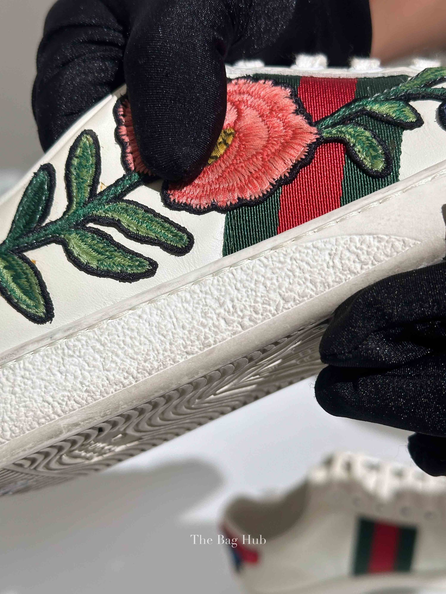 Gucci White Calfskin Floral Embroidered Women's Web Ace Sneakers Size 35