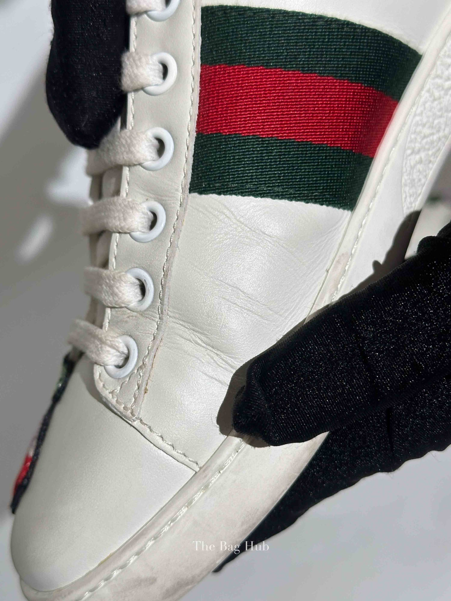 Gucci White Calfskin Floral Embroidered Women's Web Ace Sneakers Size 35