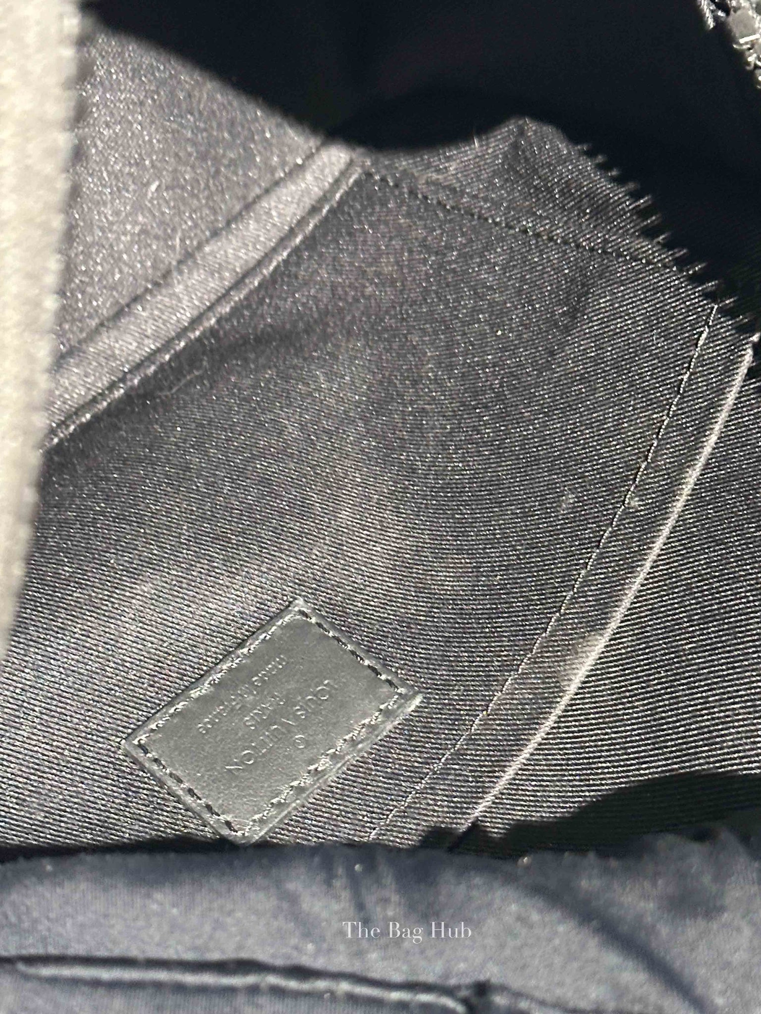 Louis Vuitton Black Taurillon S Lock Messenger Bag