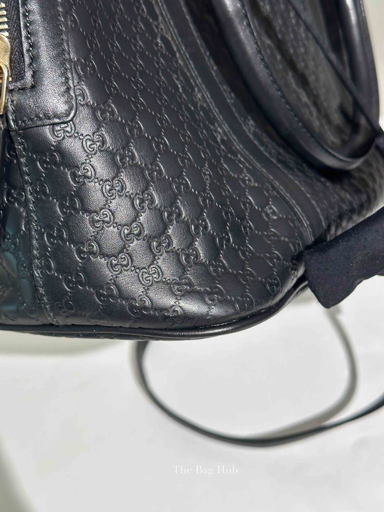 Gucci Black Micro Guccissima Leather Medium Dome Crossbody Bag