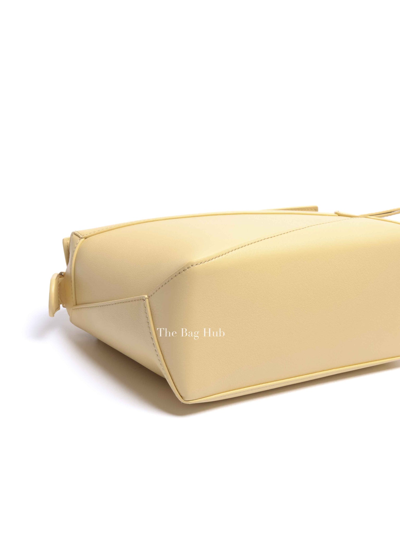 Loewe Vanilla Classic Calfskin Small Puzzle Edge Bag