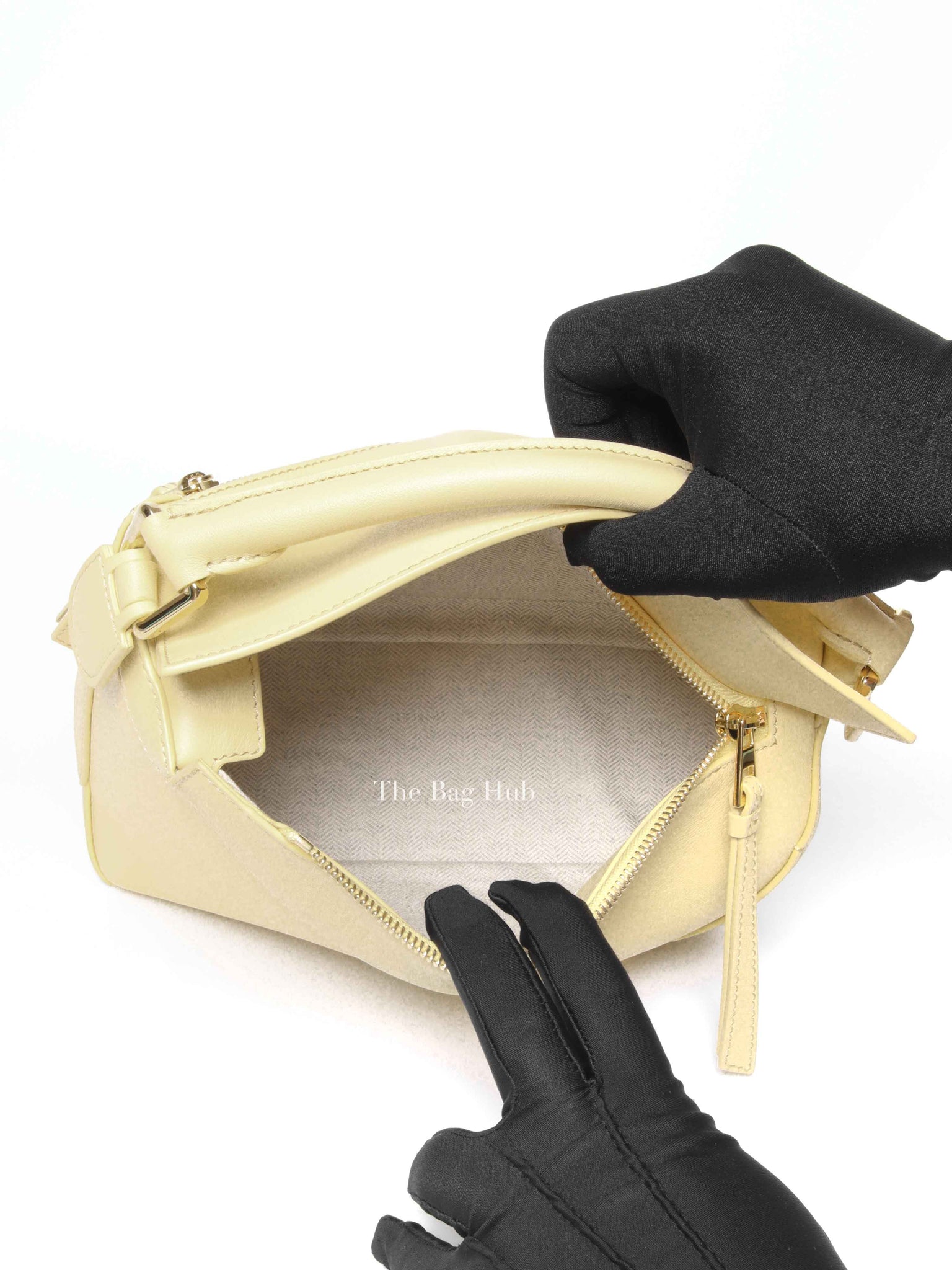 Loewe Vanilla Classic Calfskin Small Puzzle Edge Bag