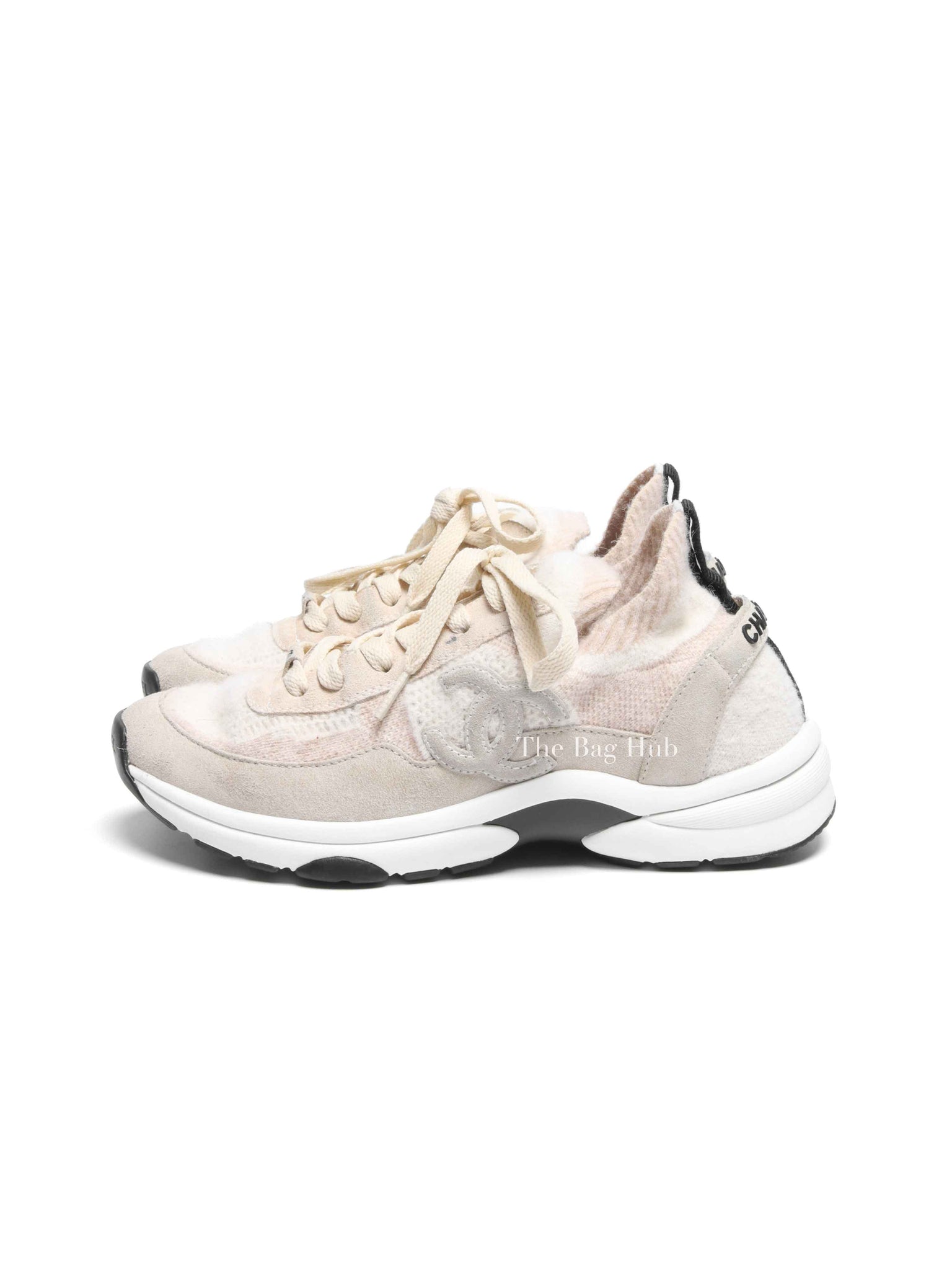 Chanel Grey/Beige Suede and Knit Fabric CC Low Top Sneakers Size 37.5