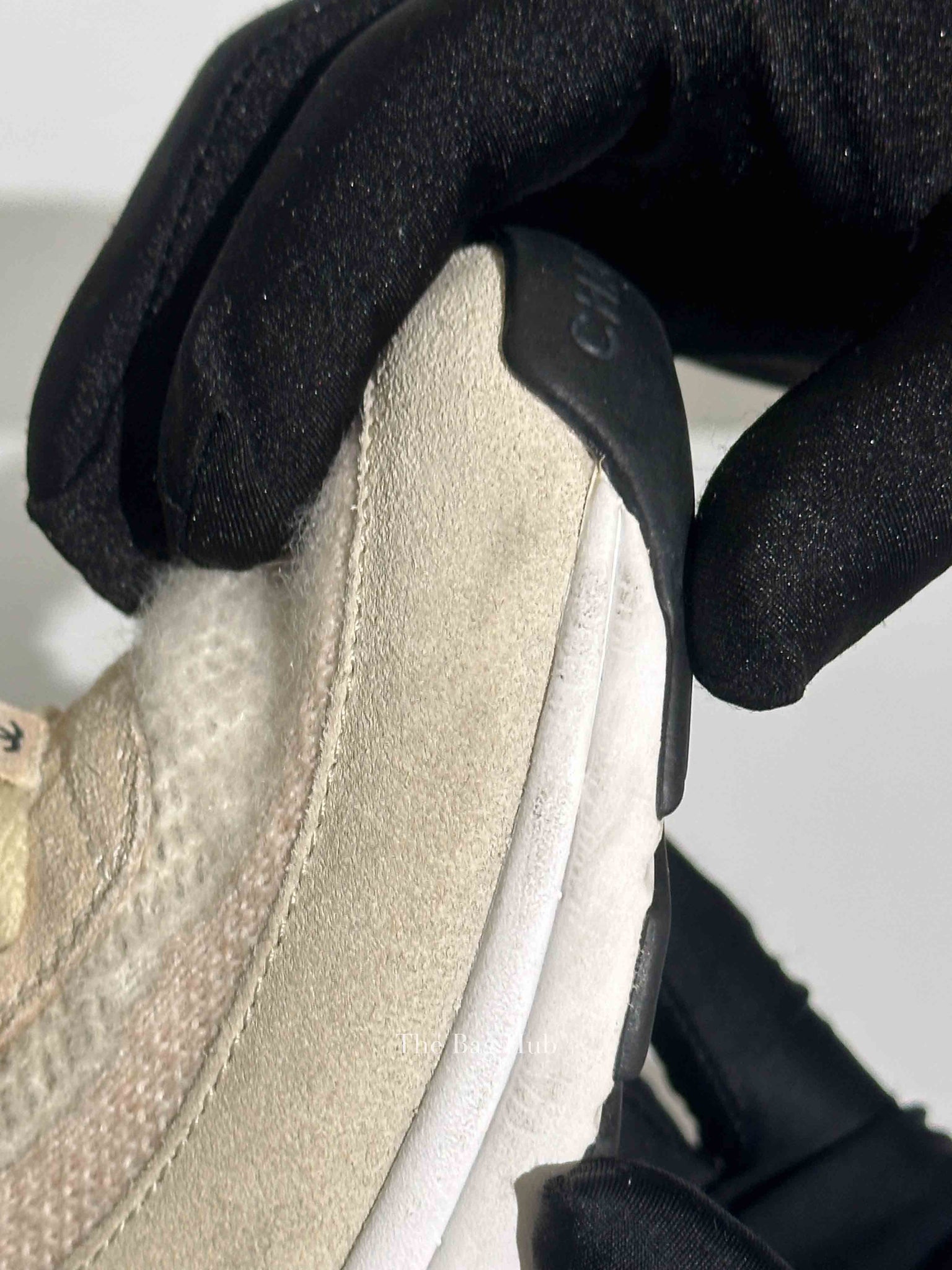 Chanel Grey/Beige Suede and Knit Fabric CC Low Top Sneakers Size 37.5