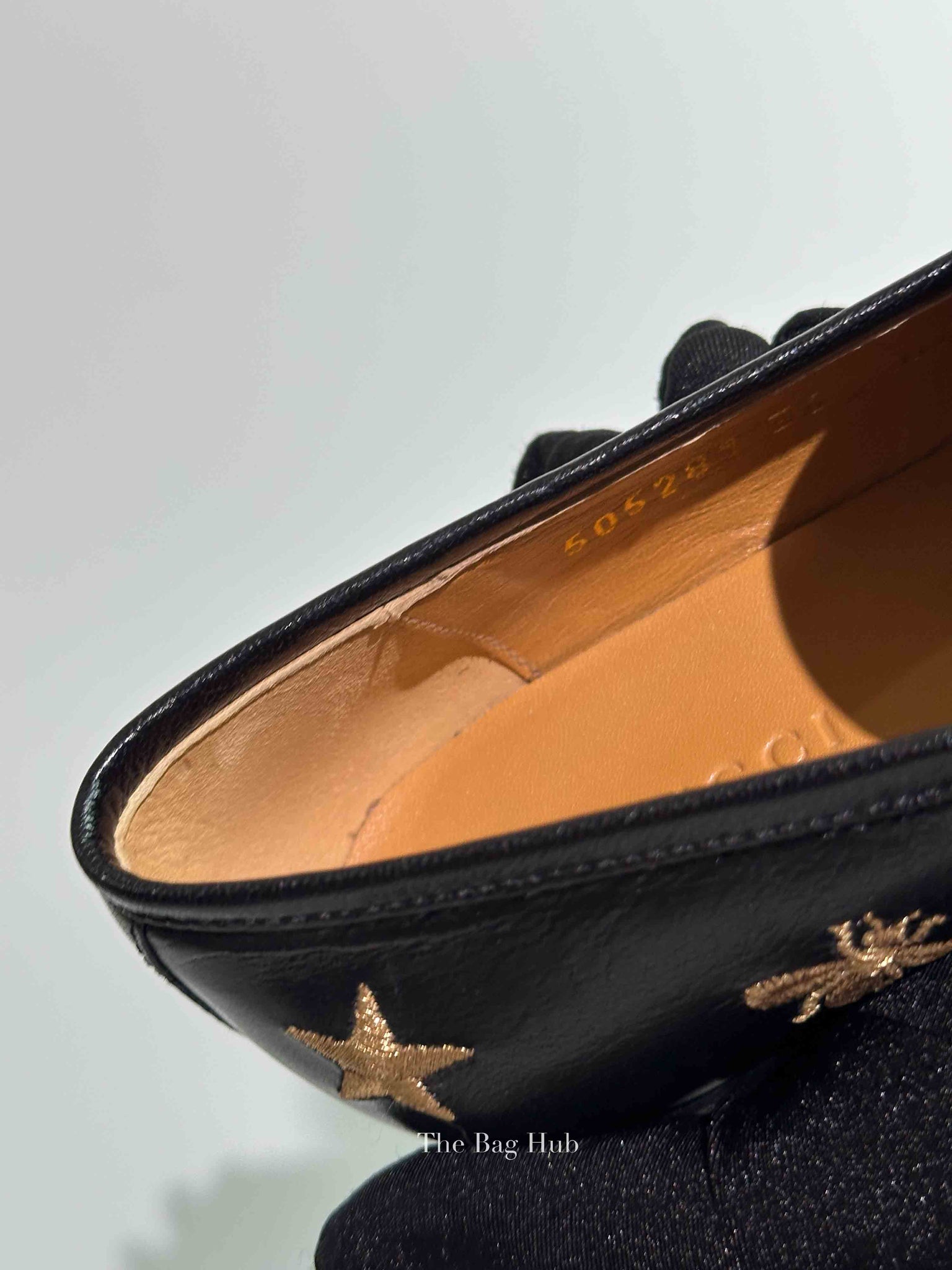 Gucci Black Leather Bee Jordaan Loafers Size 36