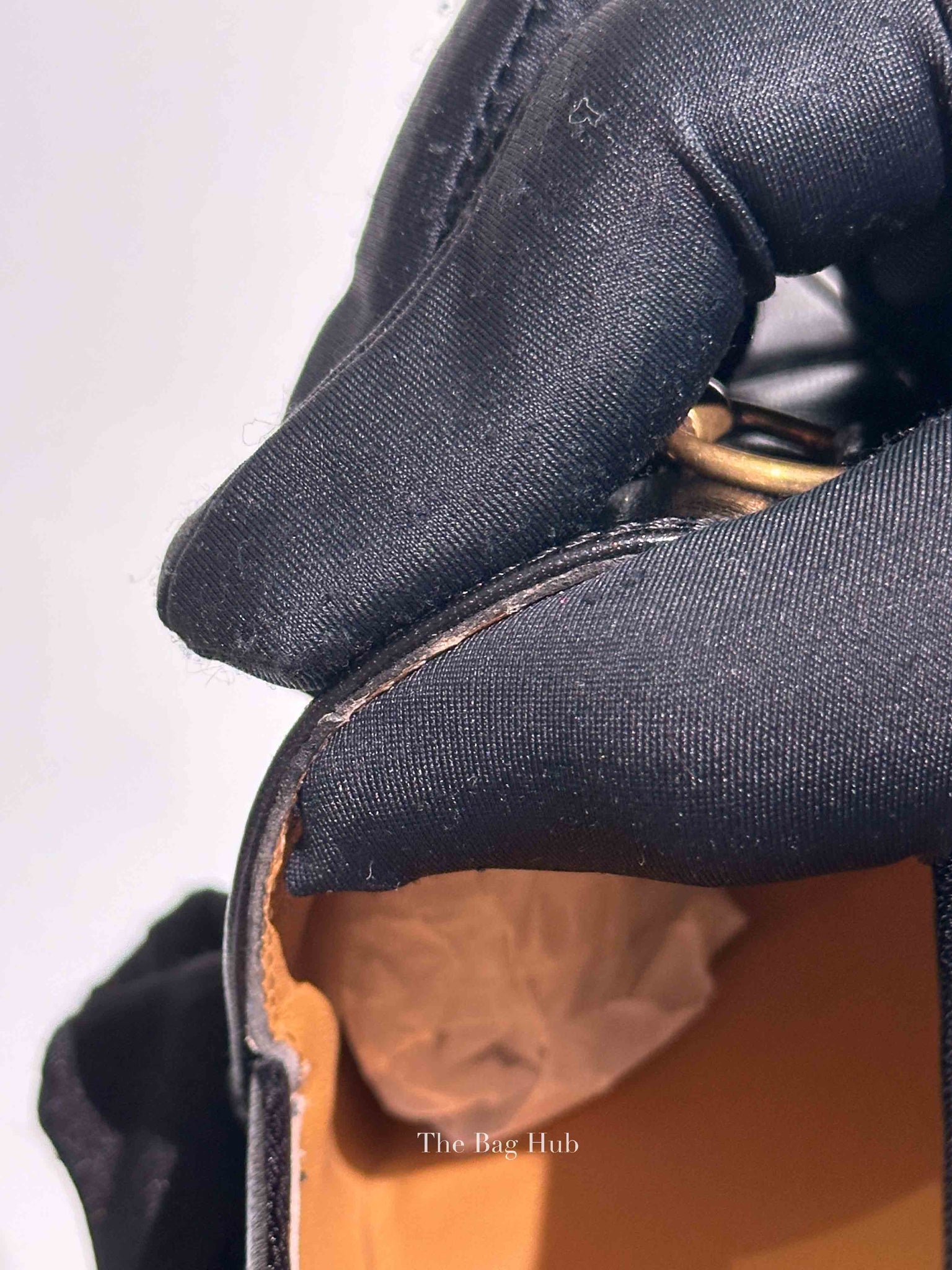 Gucci Black Leather Bee Jordaan Loafers Size 36