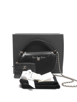 Chanel Black Shiny Lambskin Mesh Clutch With Chain Hobo Bag GHW