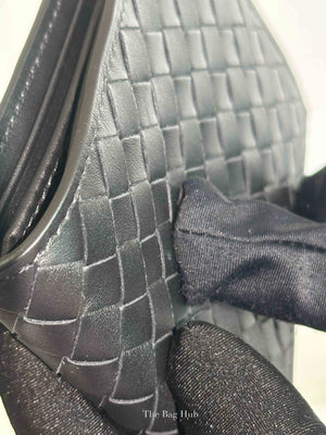 Bottega Veneta Black Calfskin Intrecciato Bi-Fold Wallet