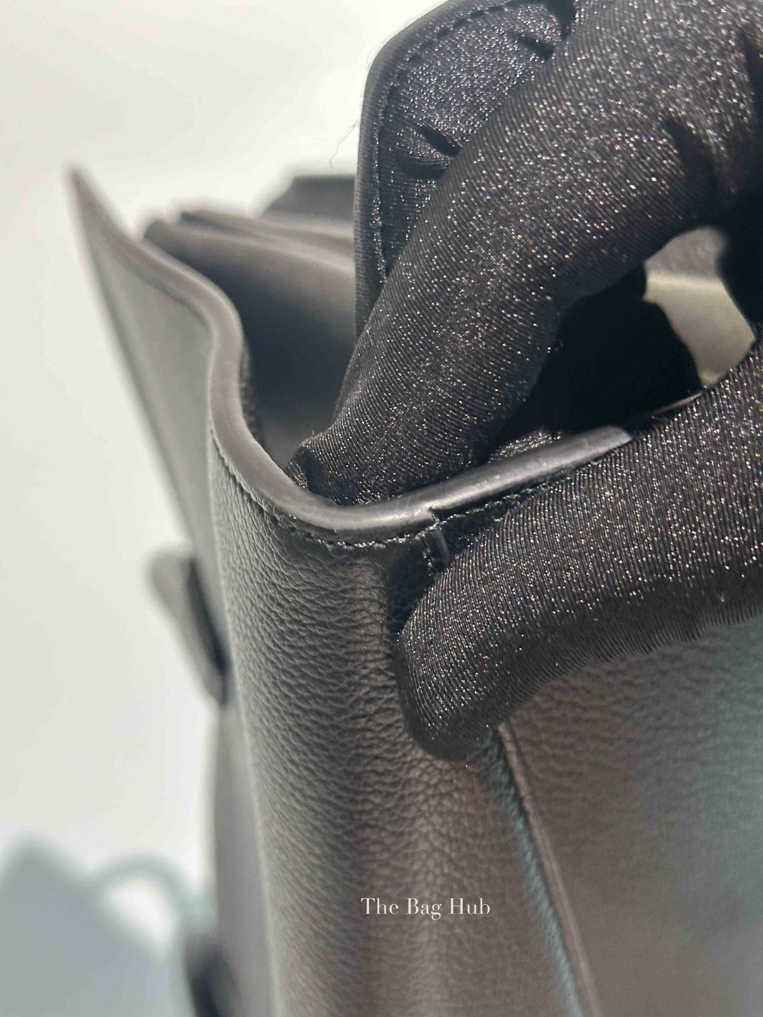 Alaia Black Shiny Grained Leather Le Teckel Tote Bag