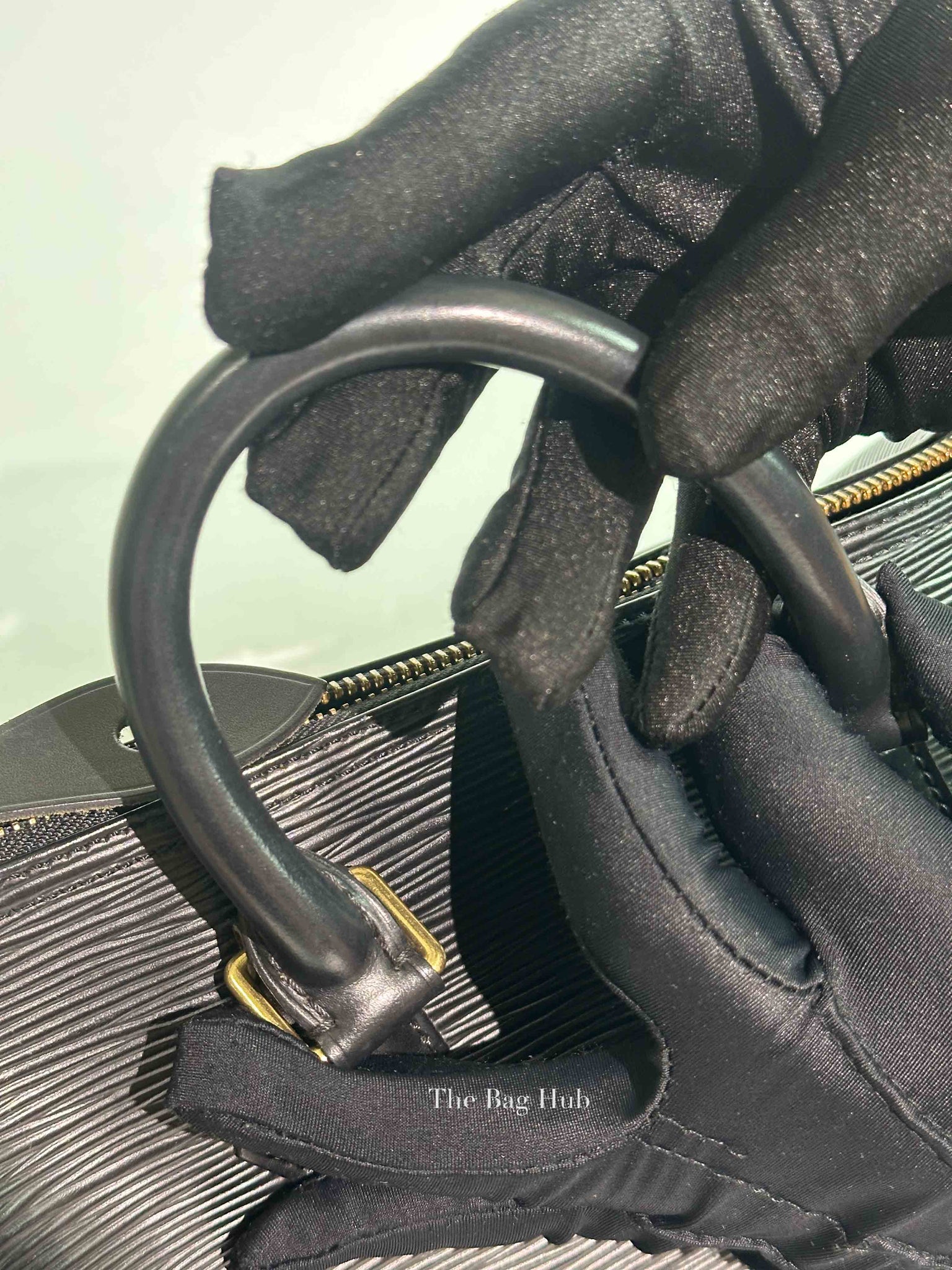 Louis Vuitton Black Epi Leather Speedy 25 Bag